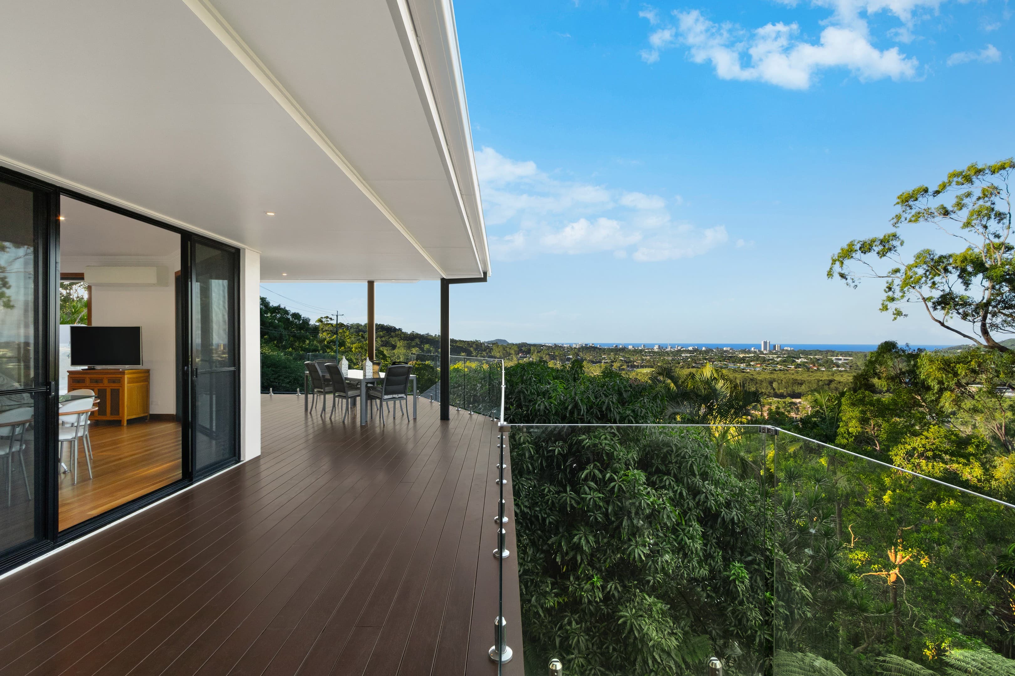 50 Armada Crescent, Currumbin Waters - Image 1