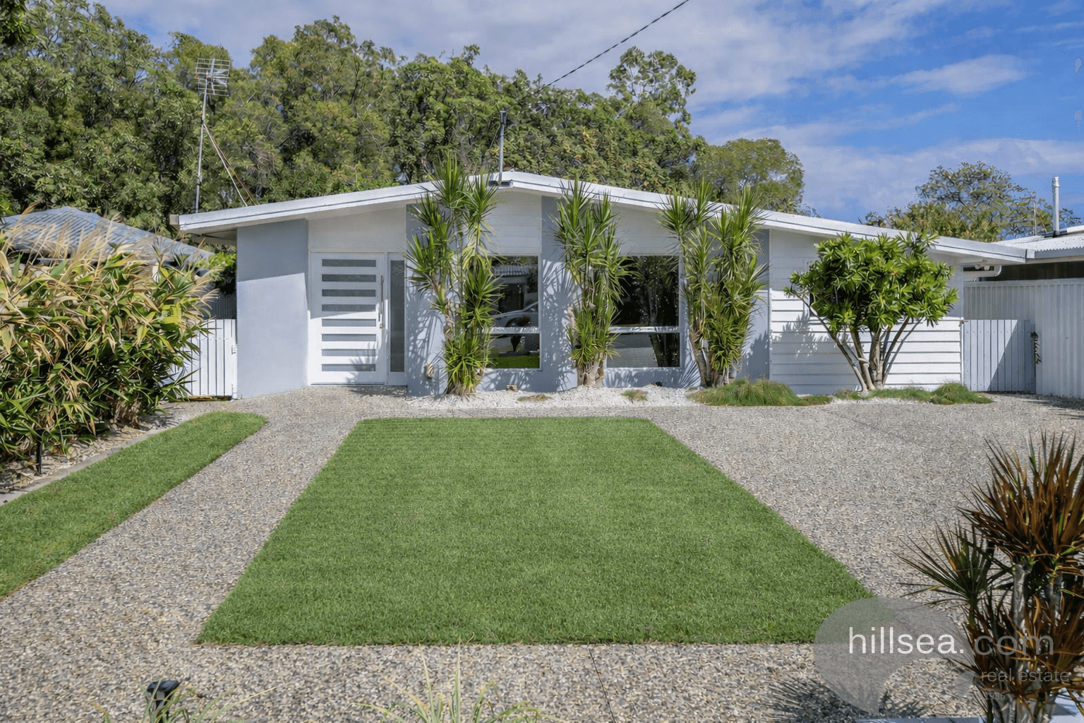 48 Deagon Drive, Runaway Bay - Image 1