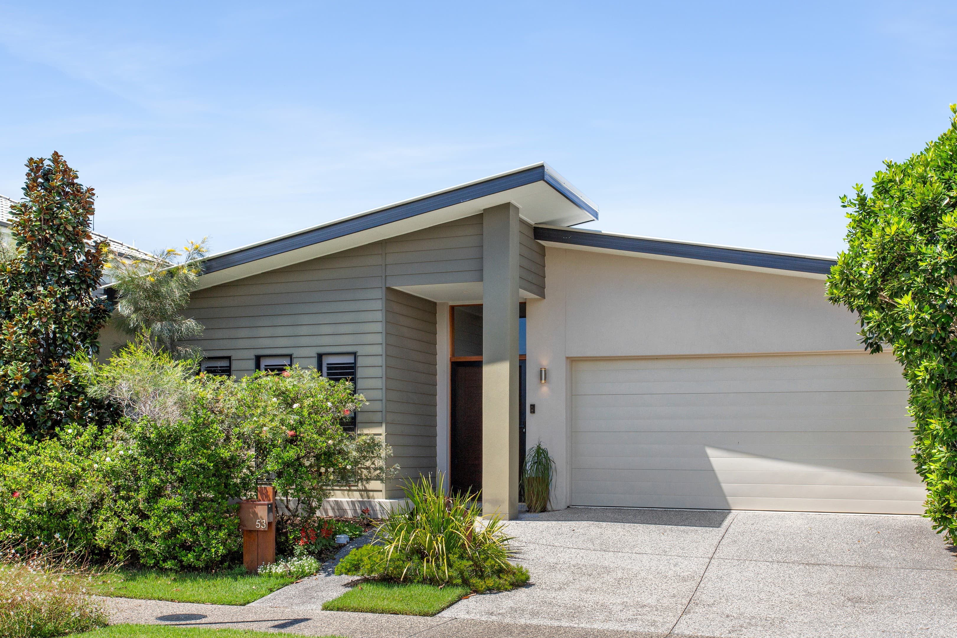 53 Birchgrove Circuit, Baringa - Image 1