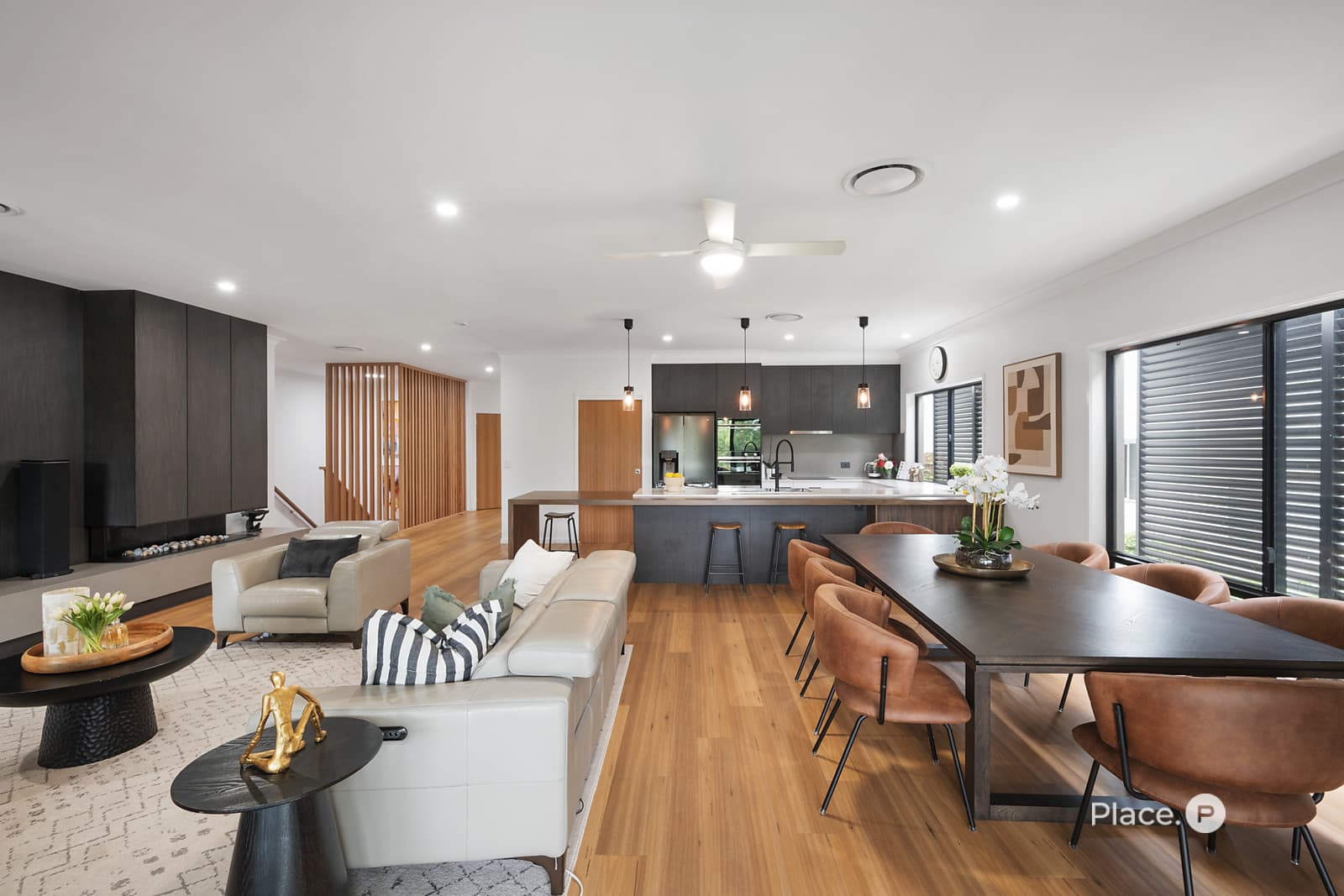 12 Nelson Place, Carindale - Image 1