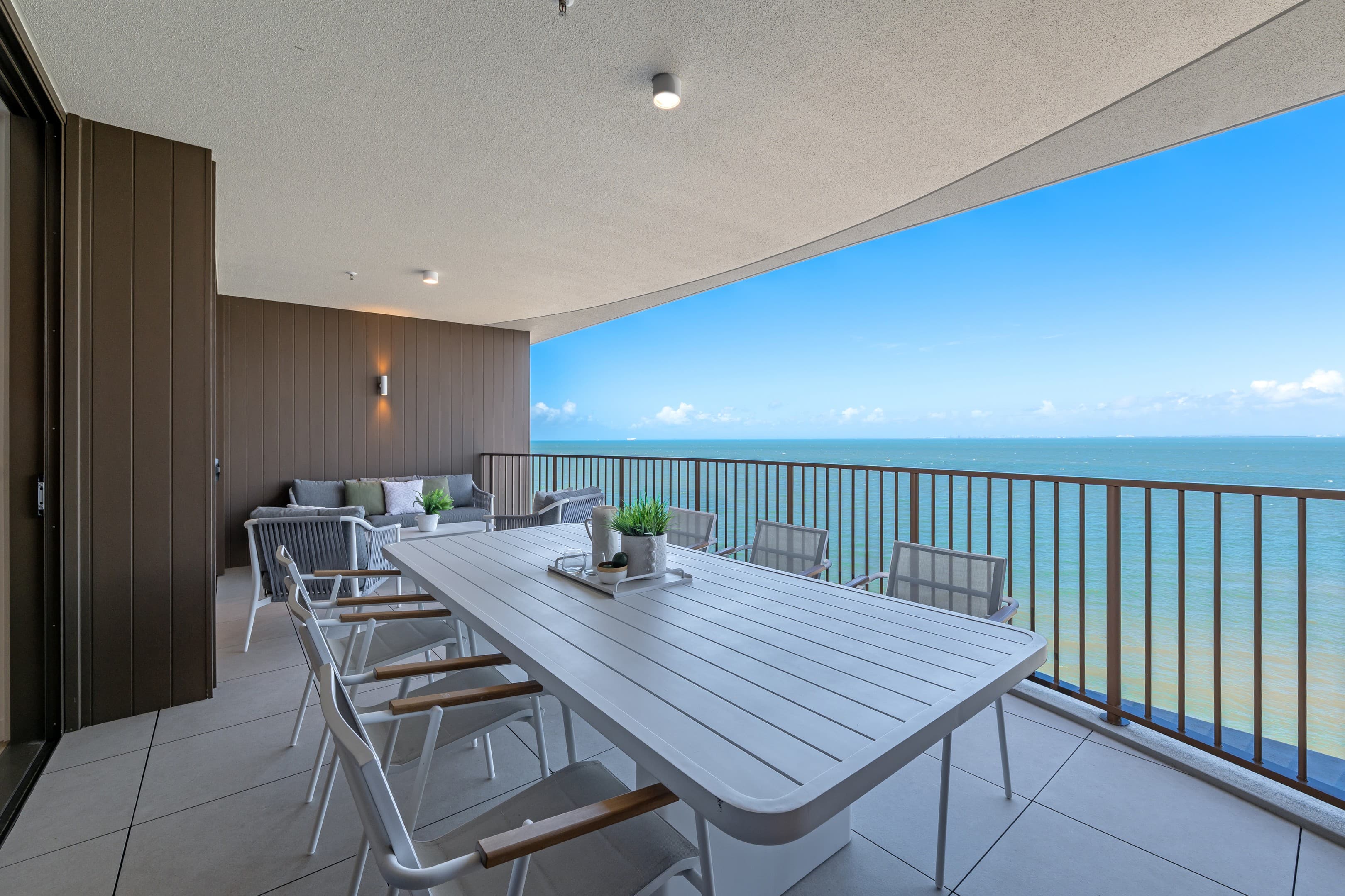 702/16 Woodcliffe Crescent, Woody Point - Image 1