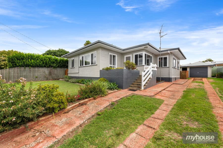 27 Beelbee Street, Harristown - Image 1