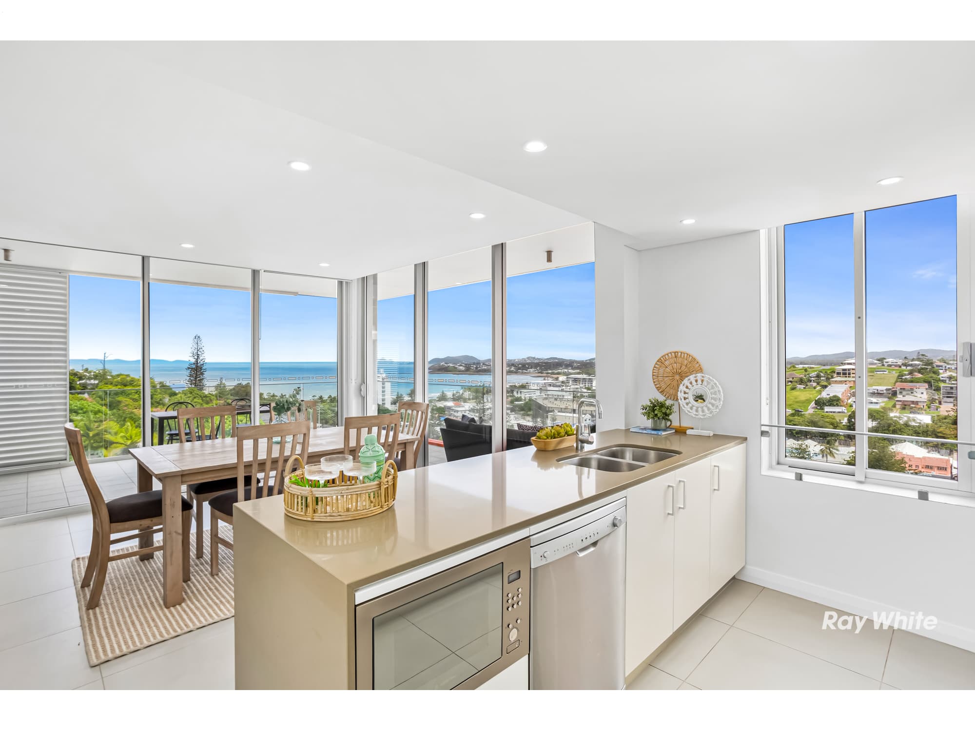 19/20-24 Cliff Street, Yeppoon — photo 1 of 5
