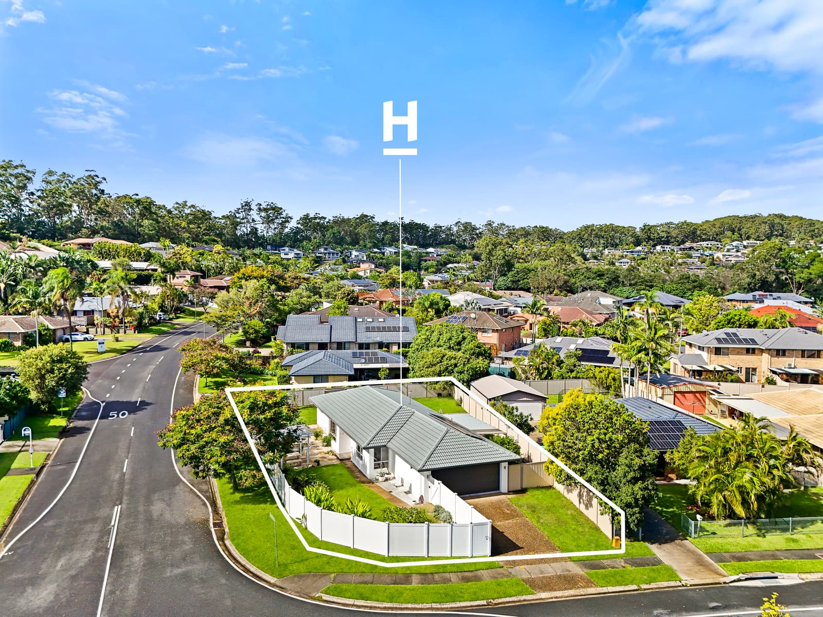 47 Bienvenue Drive, Currumbin Waters - Image 1