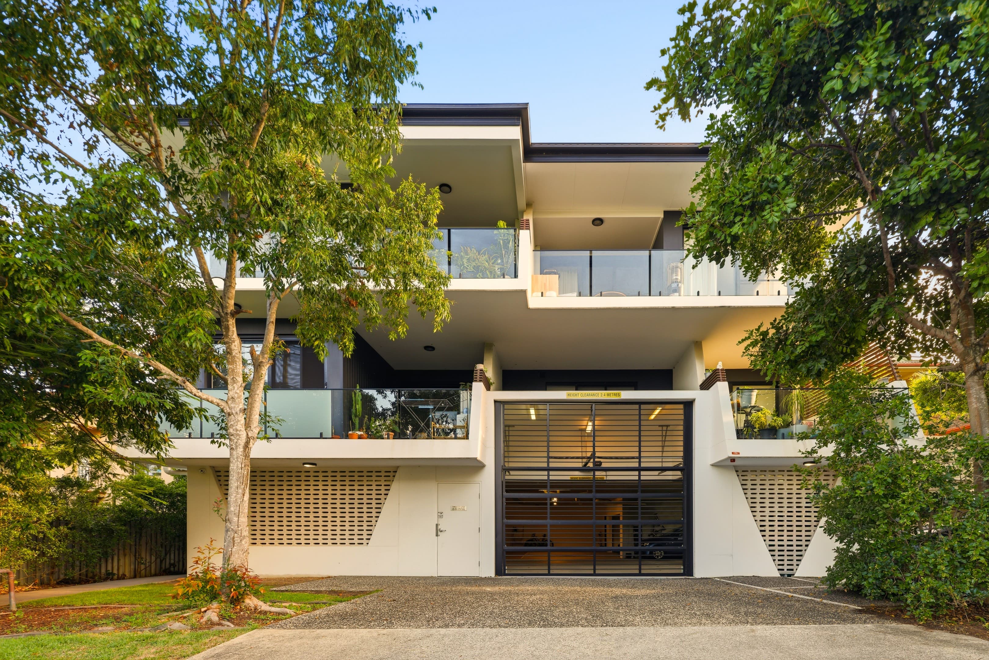 2/81 Wagner Road, Clayfield - Image 1