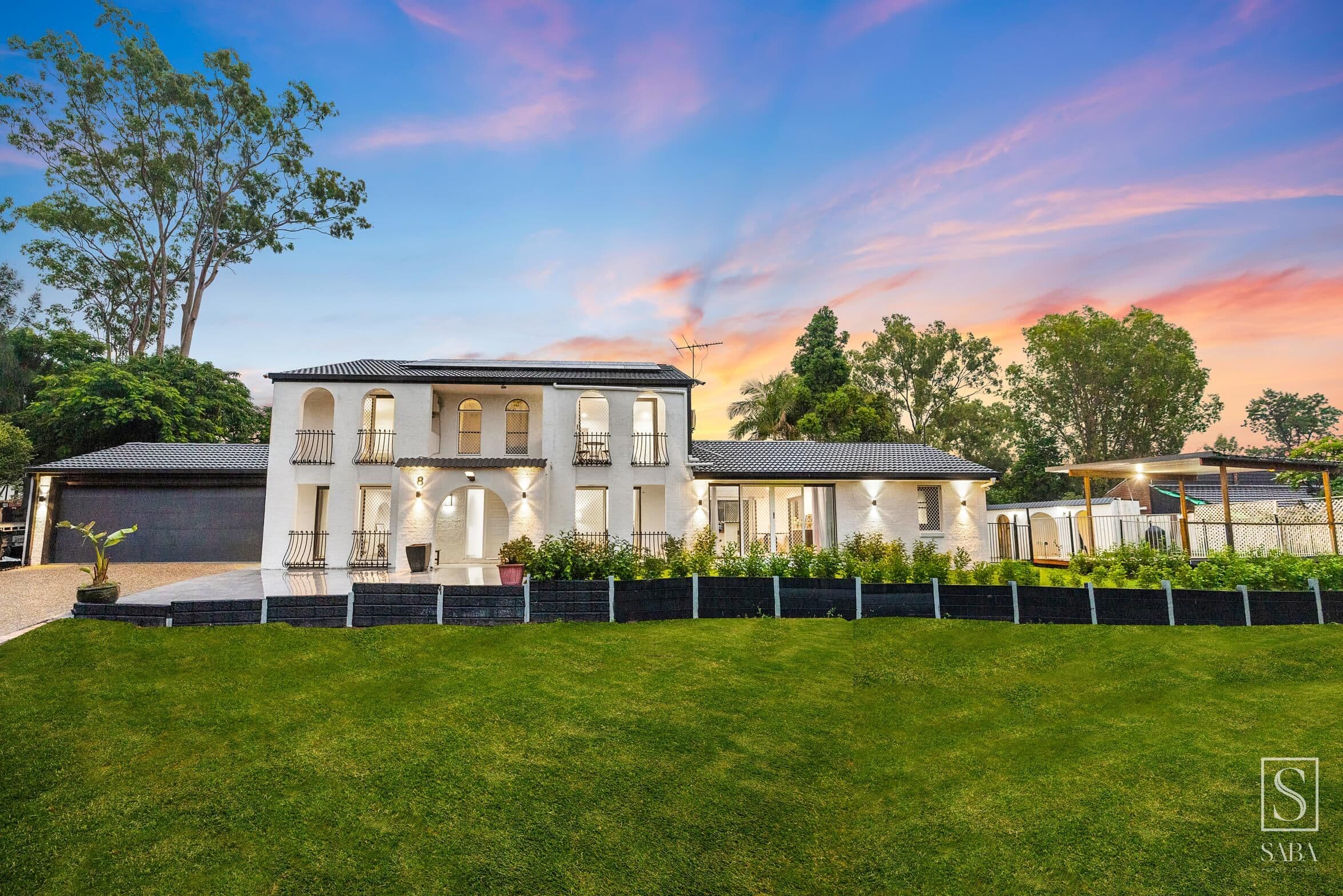 8 Hume Court, Mount Ommaney - Image 1