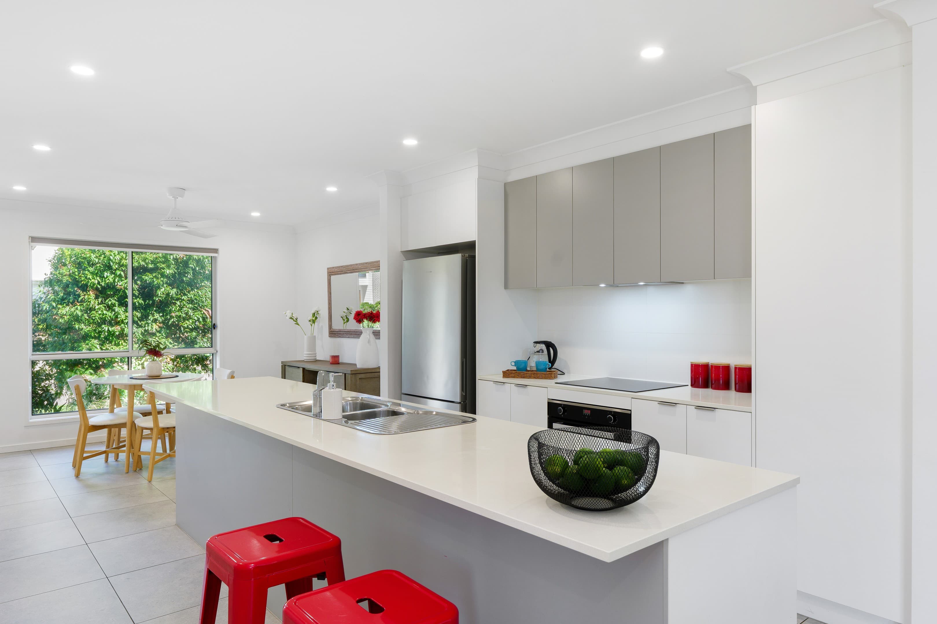 1/52 Village Boulevard, Pimpama, Pimpama — photo 1 of 7