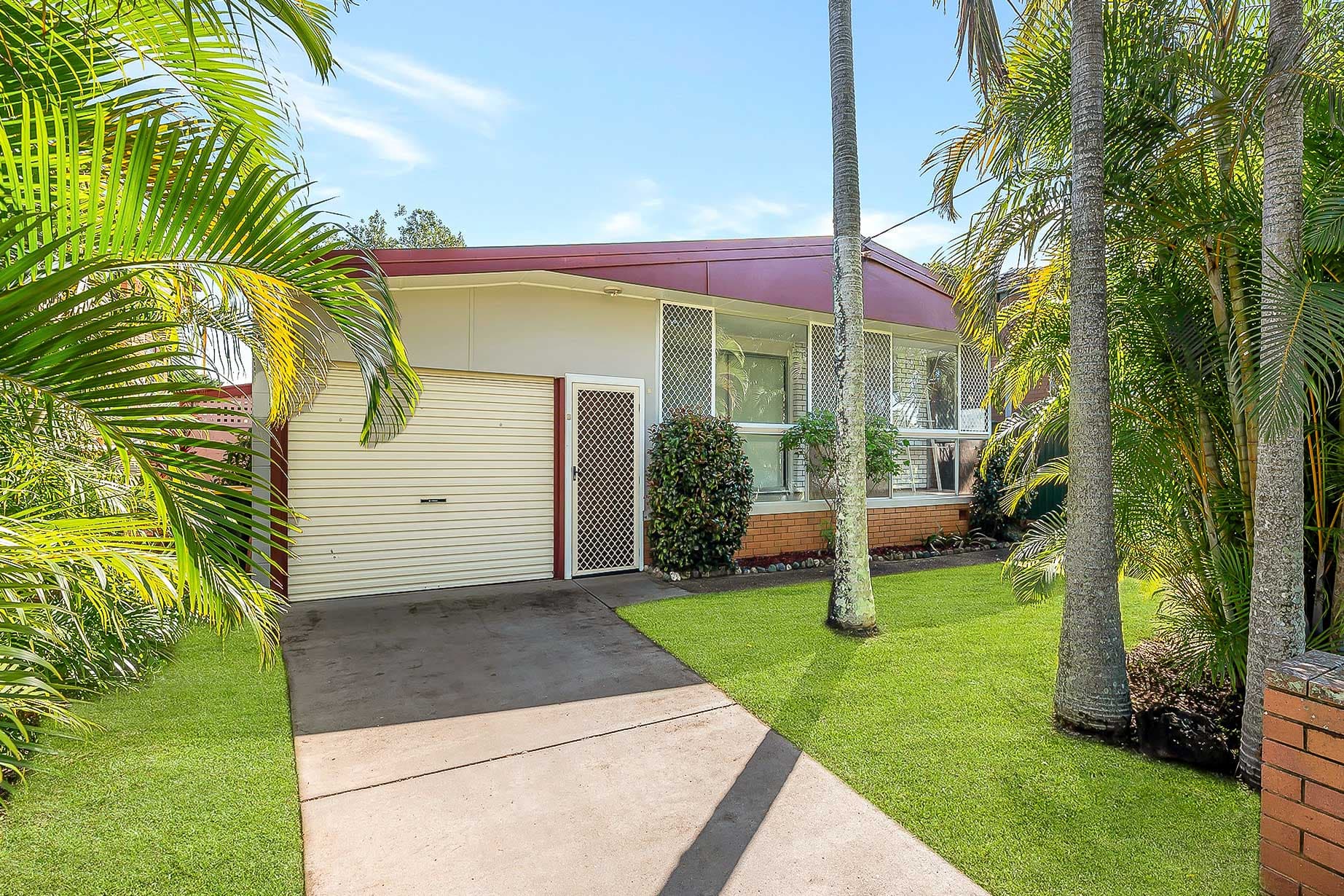 9 Emerald Street, Clontarf - Image 1