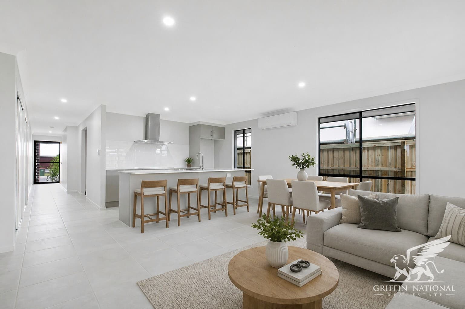 153 Central Springs Parade, Caboolture — photo 1 of 6