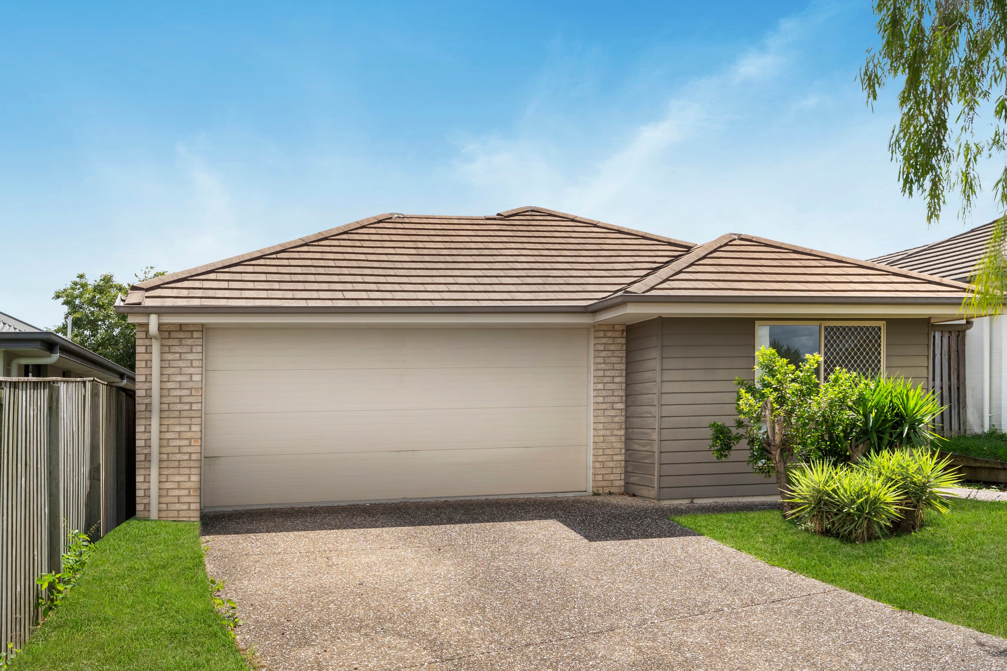 19 Murphy Court, Redbank Plains, Redbank Plains — photo 1 of 5