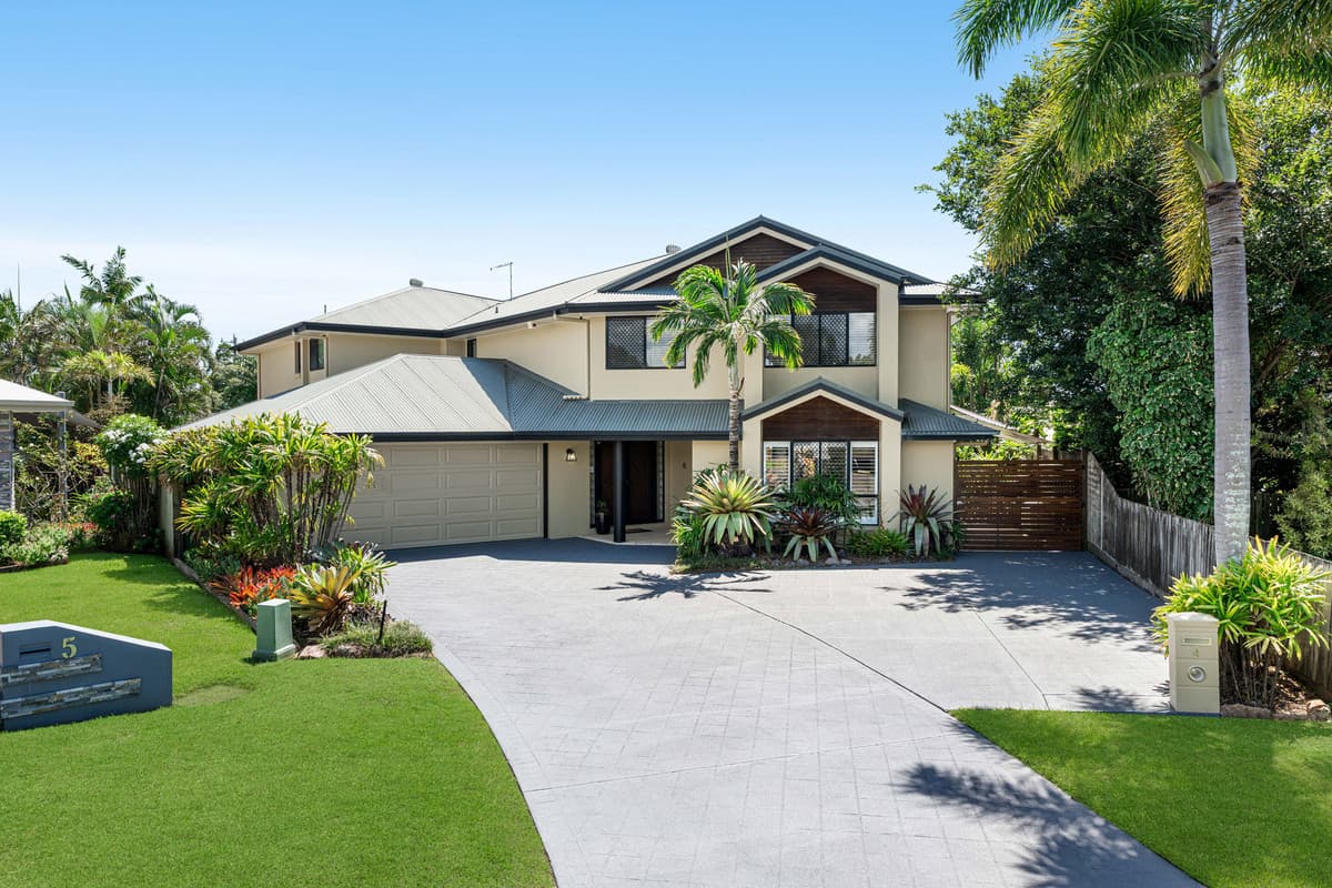4 Atrium Close, Wellington Point, Wellington Point — photo 1 of 5