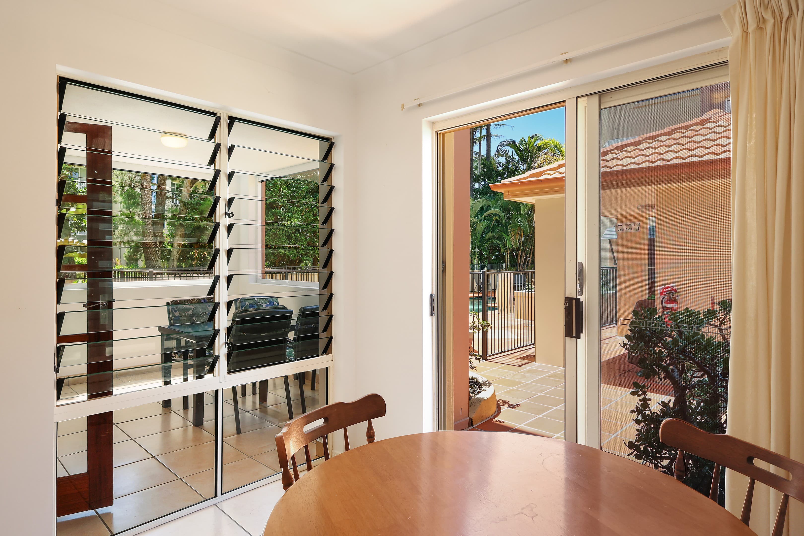 2/89-91 Bayview Street, Runaway Bay, Runaway Bay — photo 1 of 5