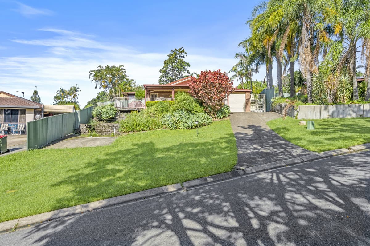 10 Clutha Court, Highland Park - Image 1