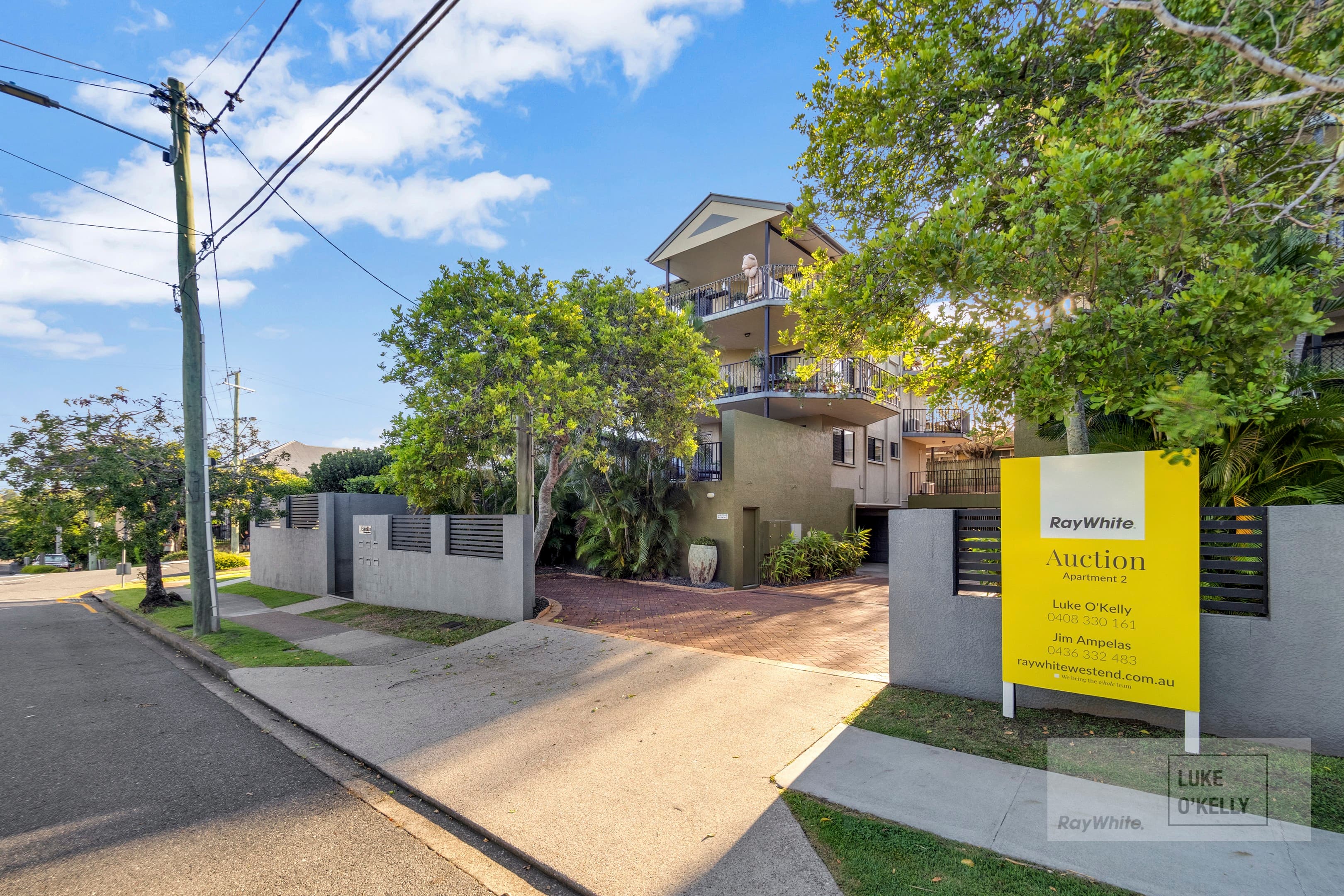 2/15 Hoogley Street, West End, West End — photo 1 of 5