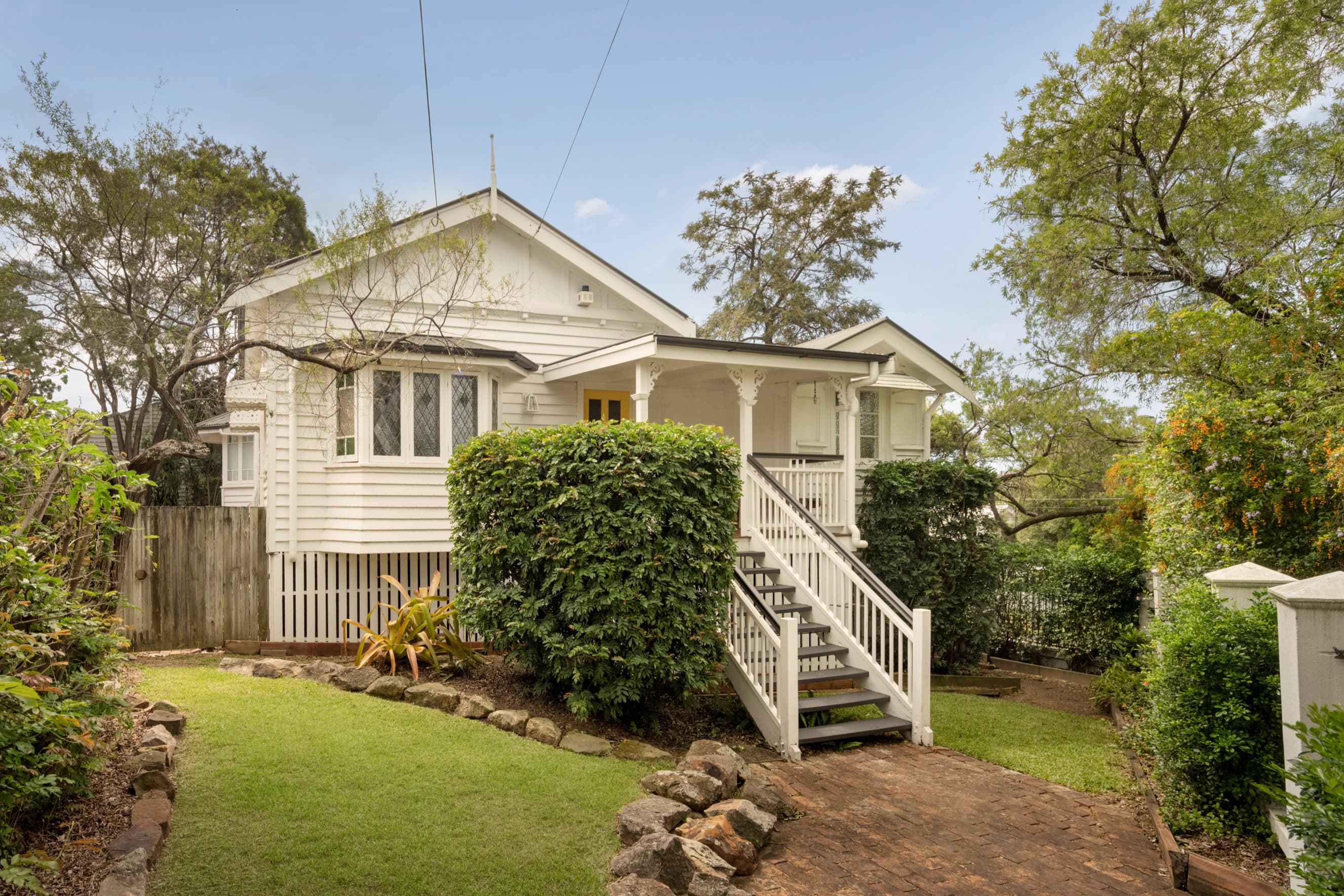 62 Ashgrove Avenue, Ashgrove - Image 1
