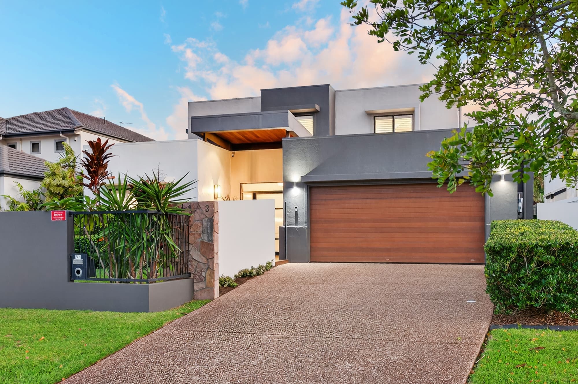 3 Ferrymans Court, Helensvale - Image 1