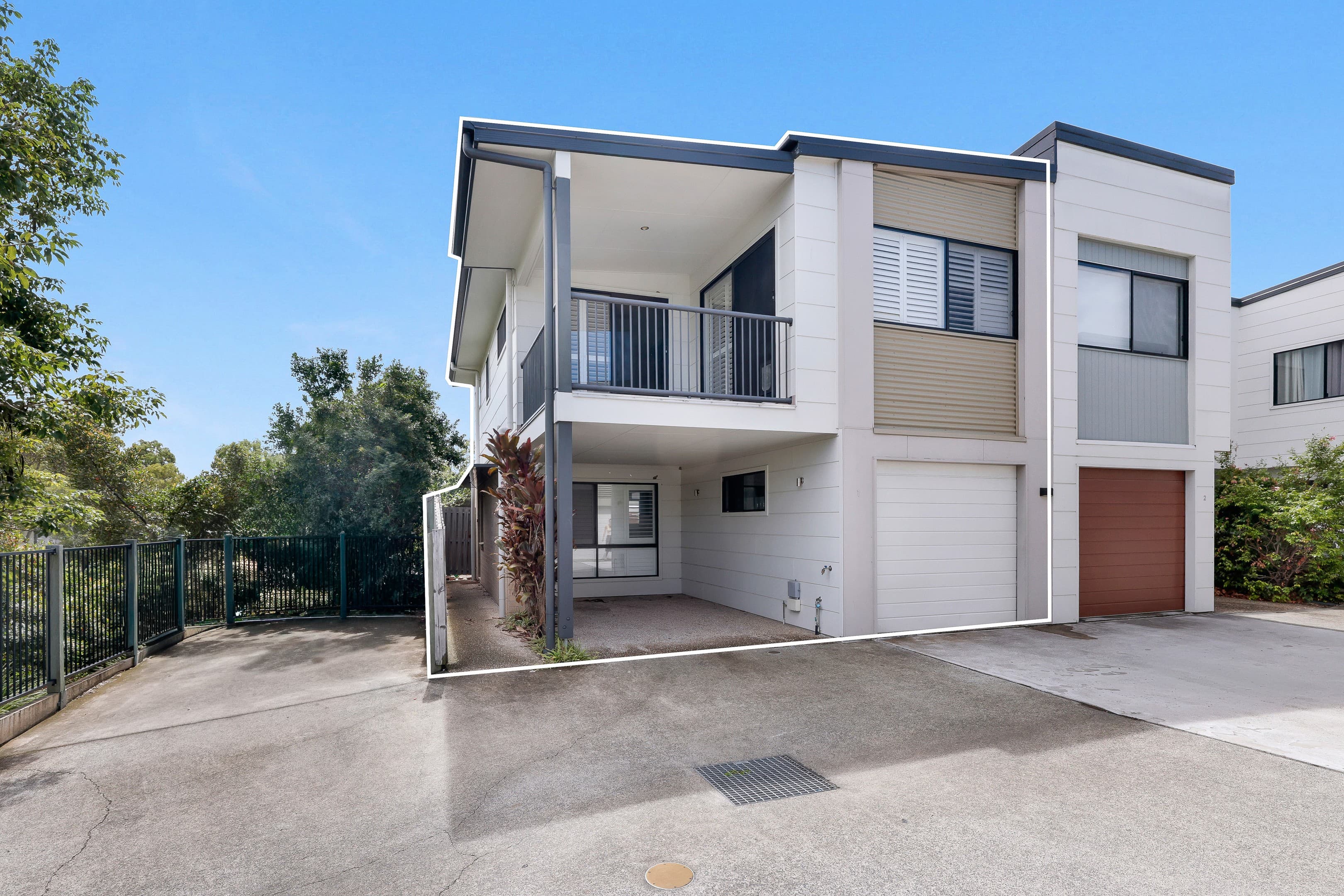 1/24 Careel Close, Helensvale — photo 1 of 5