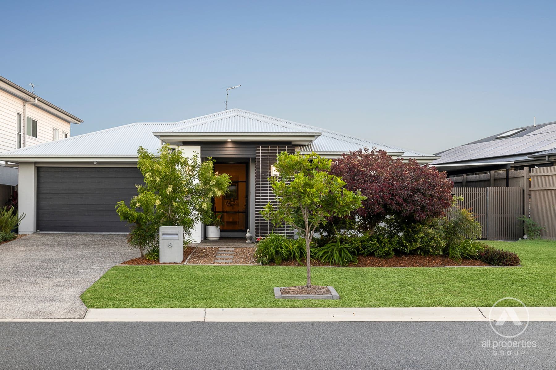 6 Teal Circuit, Greenbank, Greenbank — photo 1 of 5