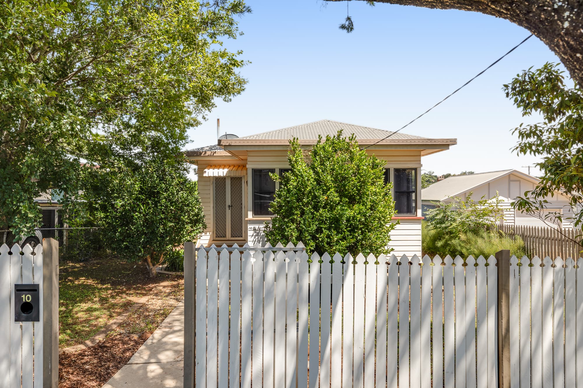 10 Robsart Street, North Toowoomba - Image 1