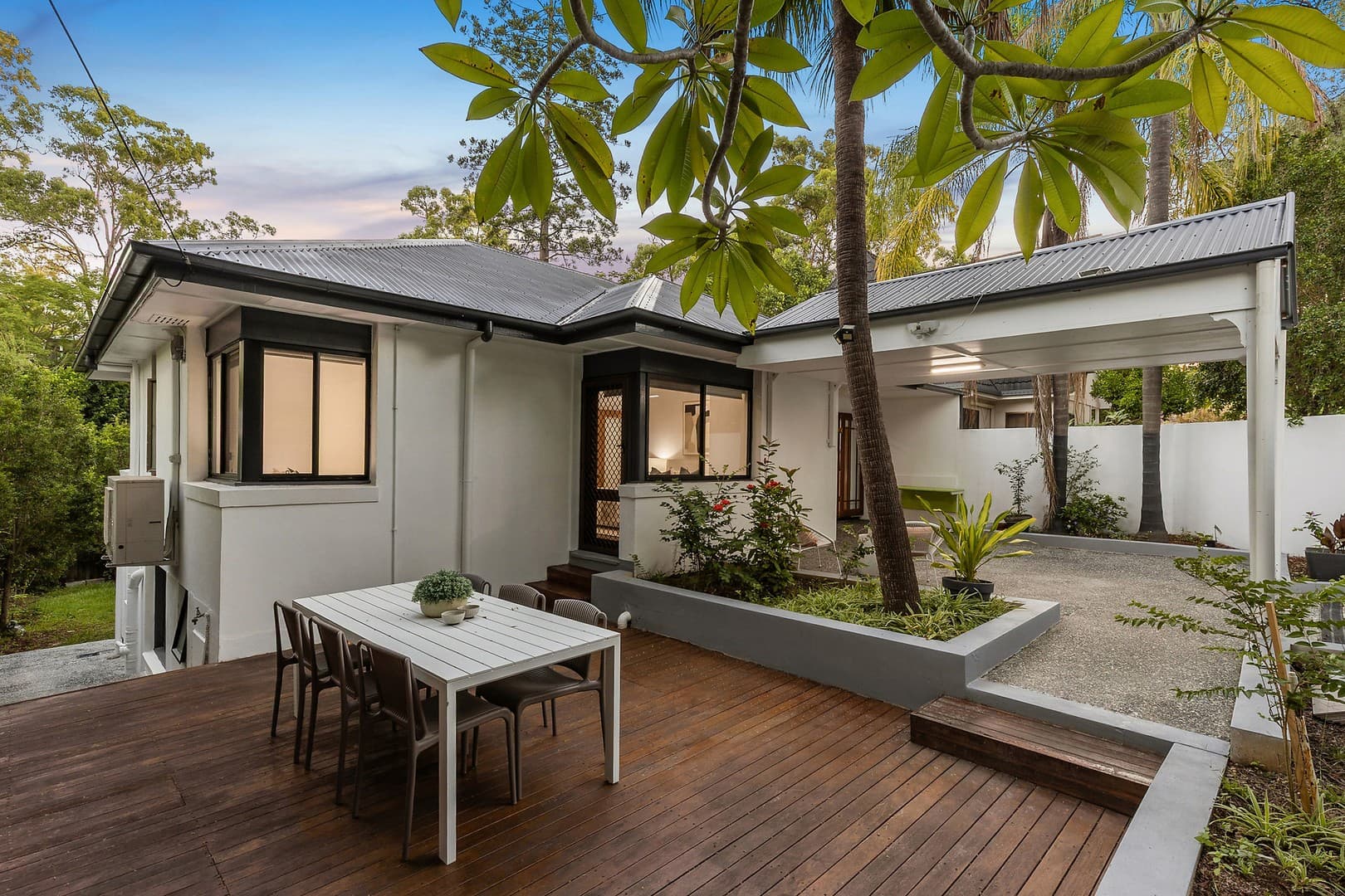 125 Ninth Avenue, St Lucia - Image 1