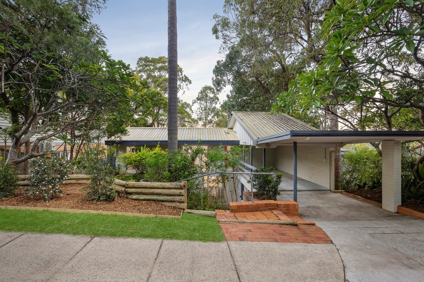 41 Highland Terrace, St Lucia - Image 1