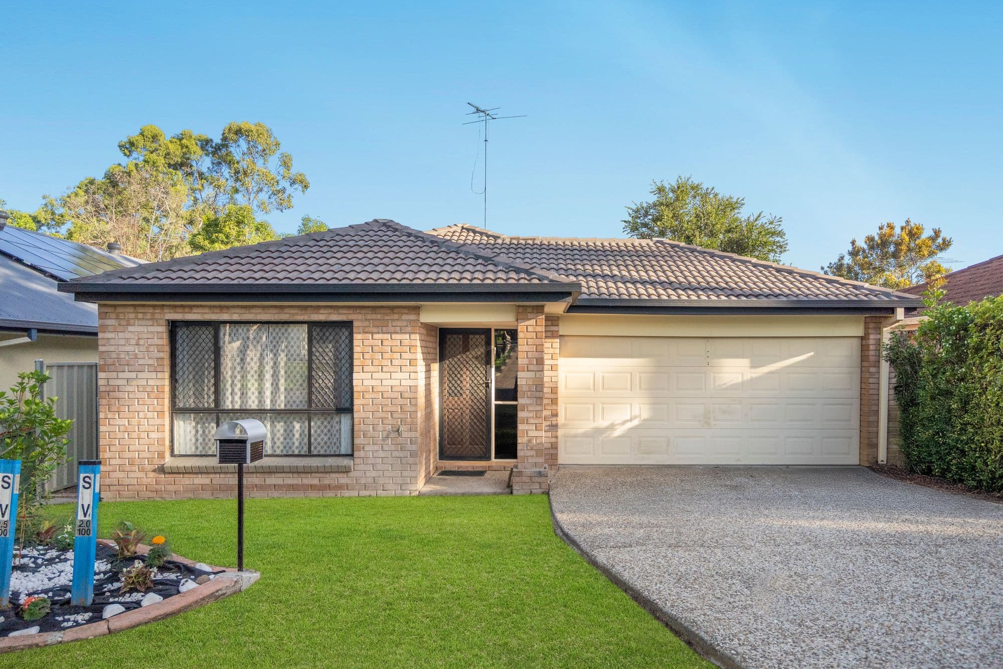 6 Berkshire Place, Springfield Lakes - Image 1