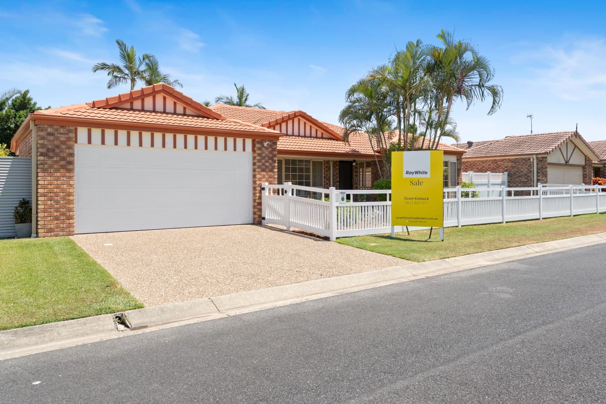 12 VANCOUVER DRIVE, Robina - Image 1