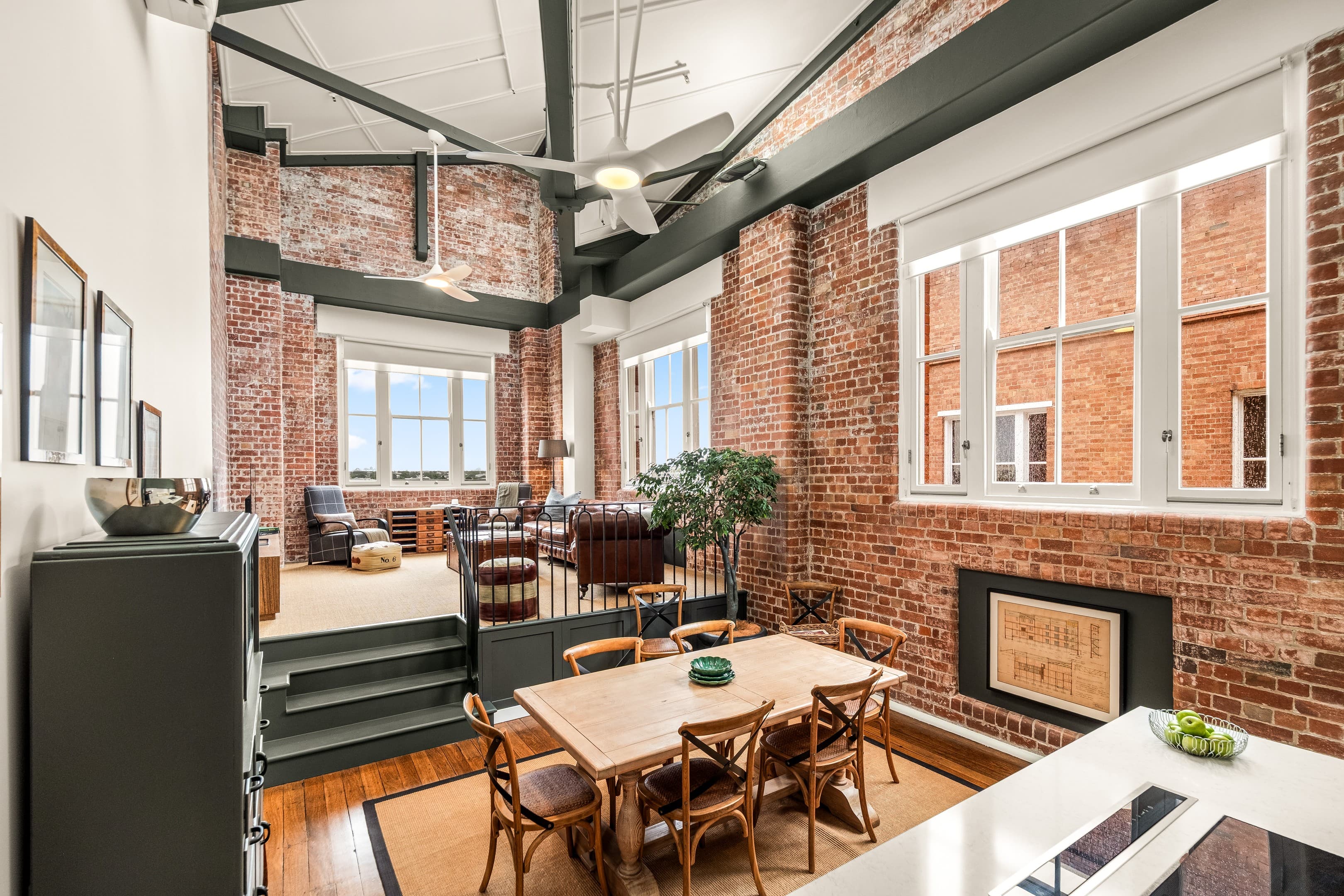 301/64 Macquarie Street, Teneriffe, Teneriffe — photo 1 of 5