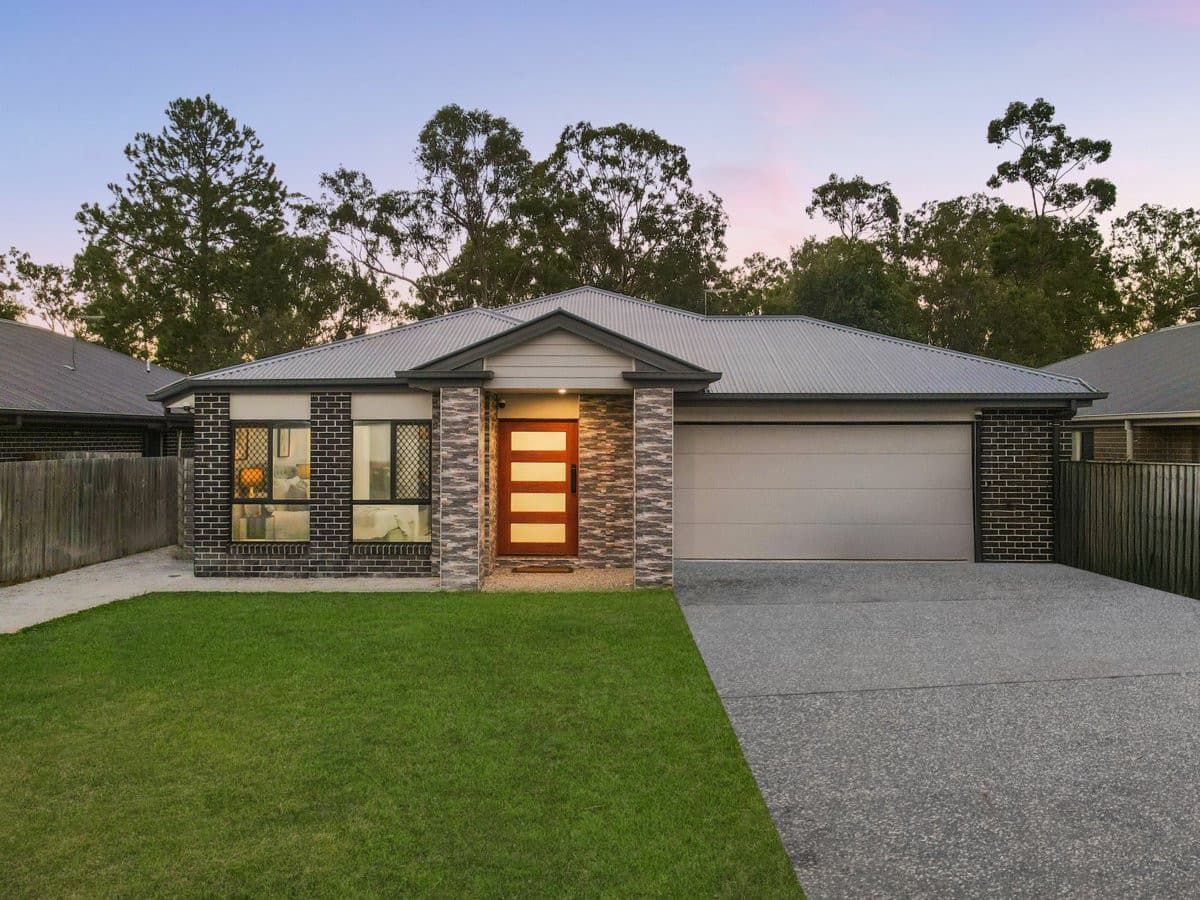 5 Goodwin Close, Park Ridge - Image 1