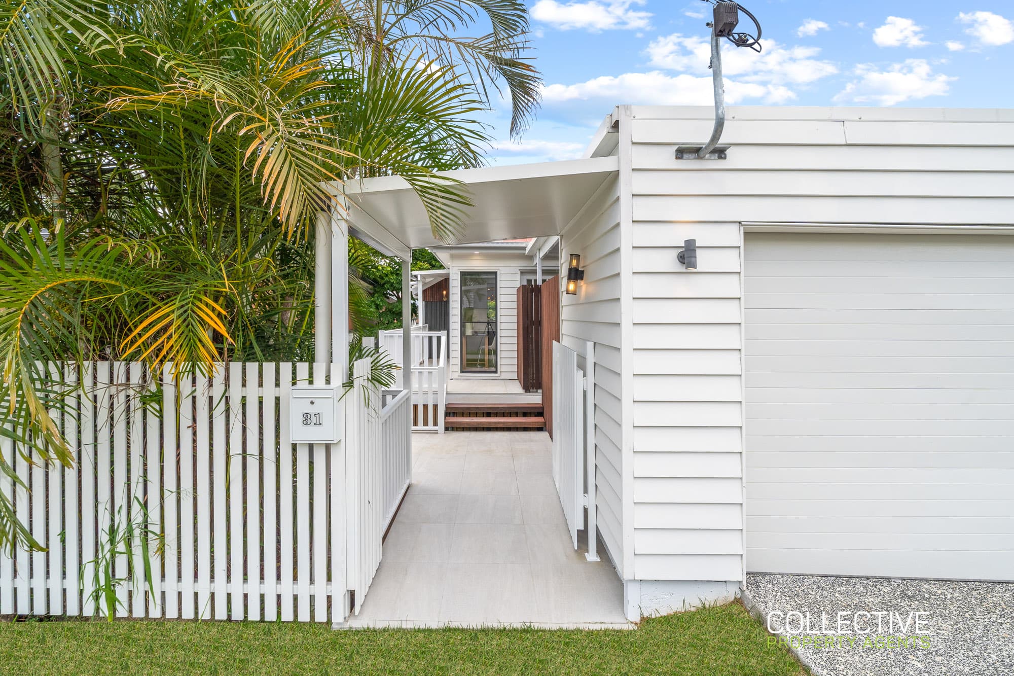 31 Brown Parade, Ashgrove, Ashgrove — photo 1 of 5
