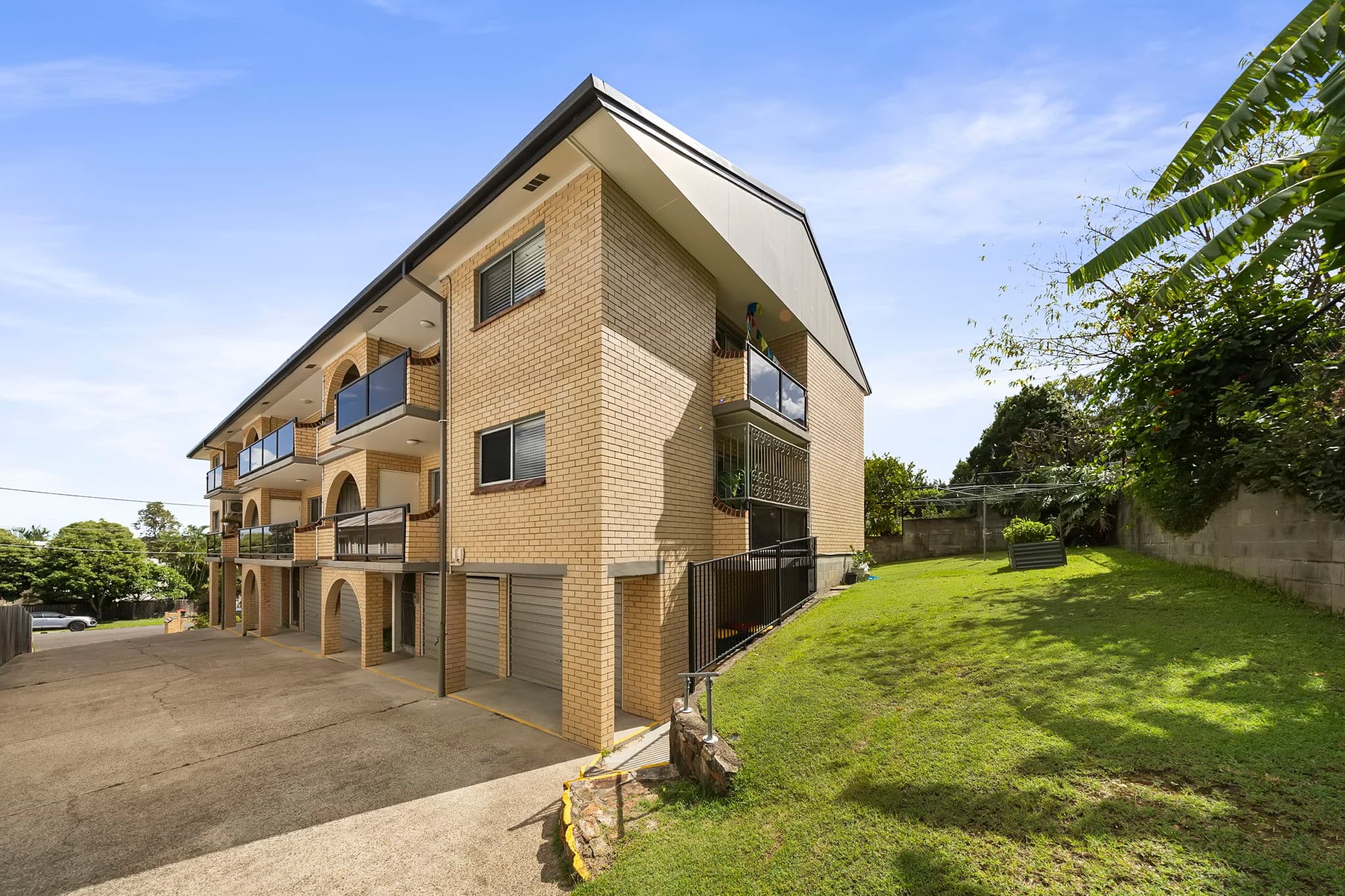 3/71 Hall Street, Alderley, Alderley — photo 1 of 5