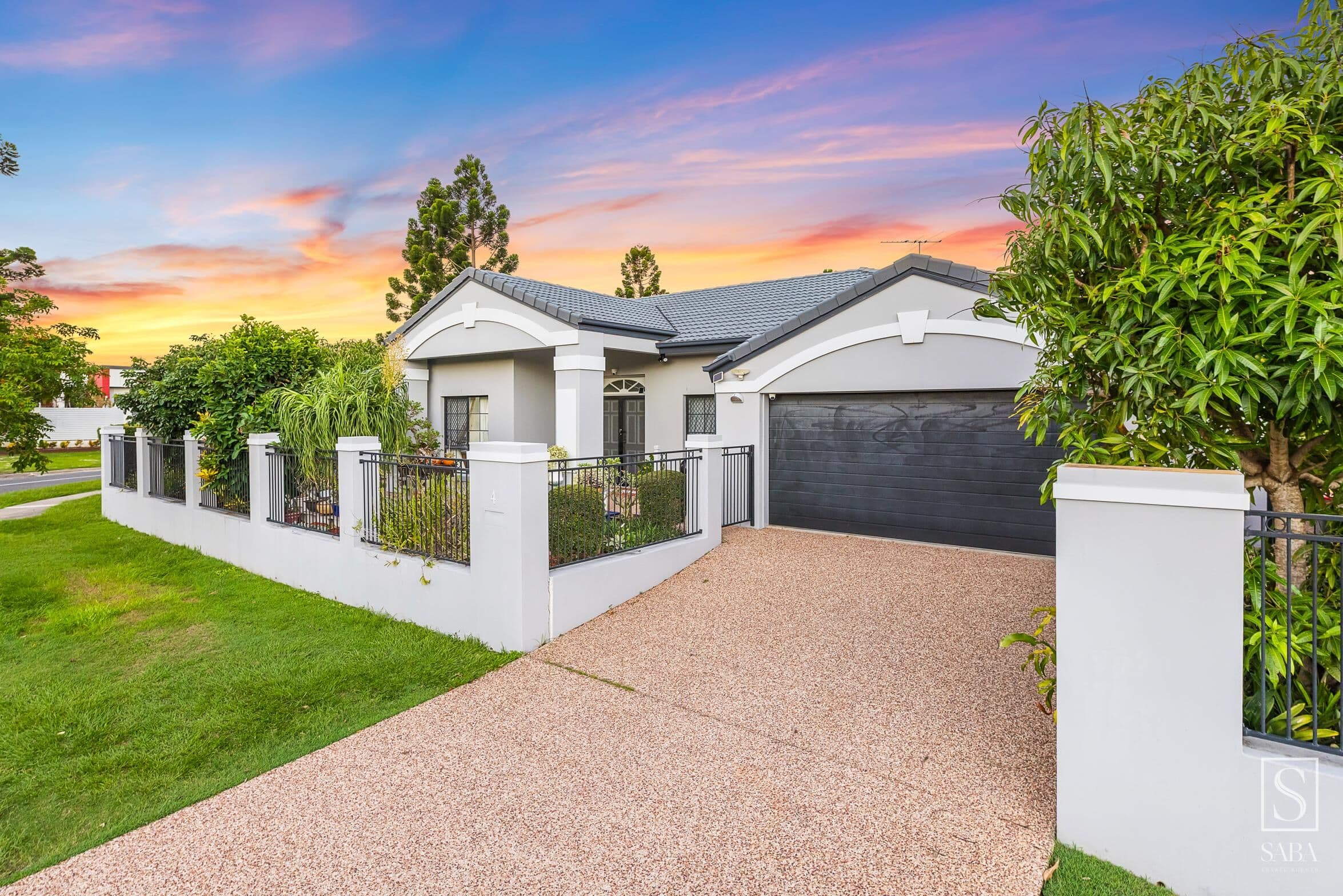 4 Furness Crescent, Sinnamon Park - Image 1