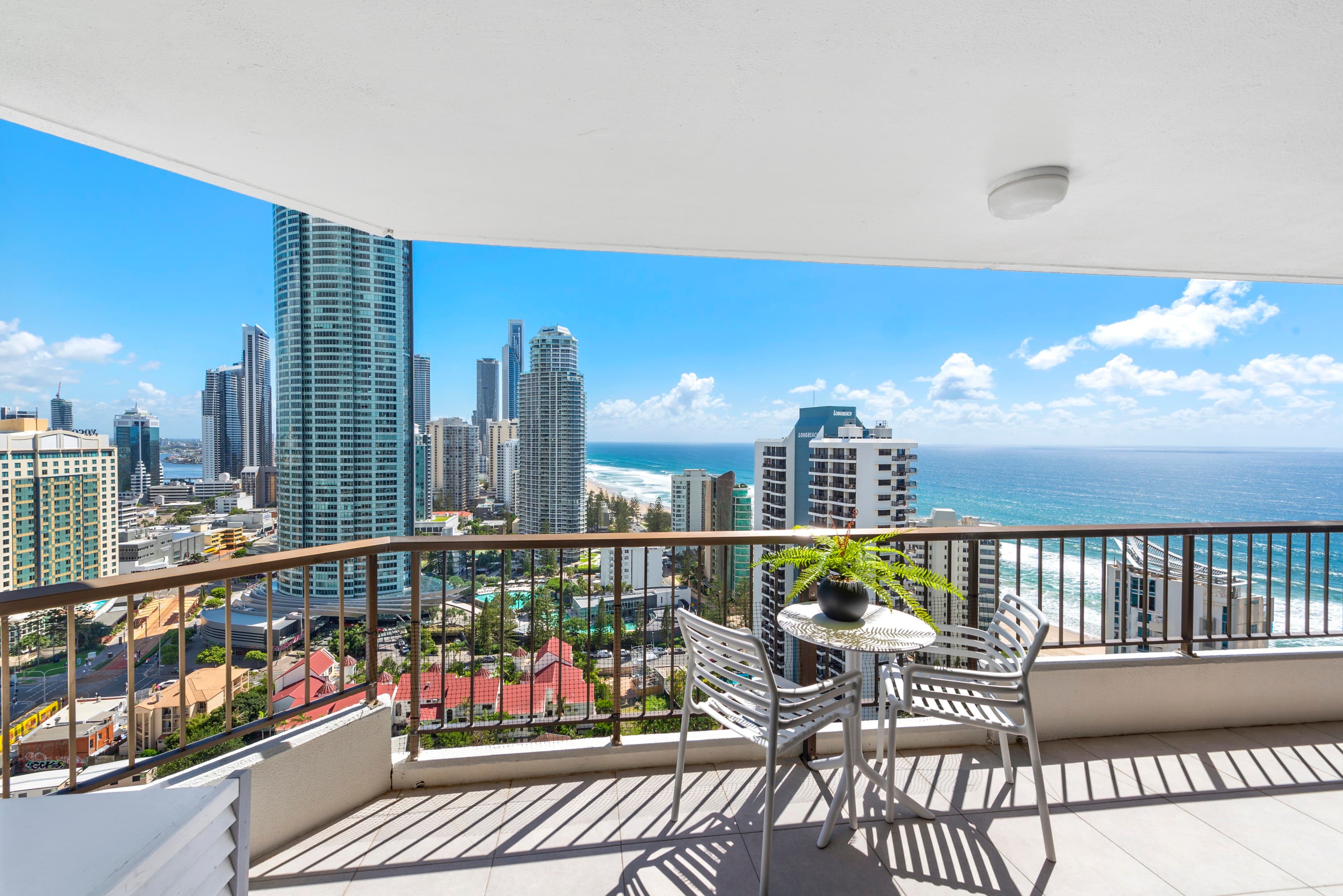 2602/5 Enderley Avenue, Surfers Paradise - Image 1