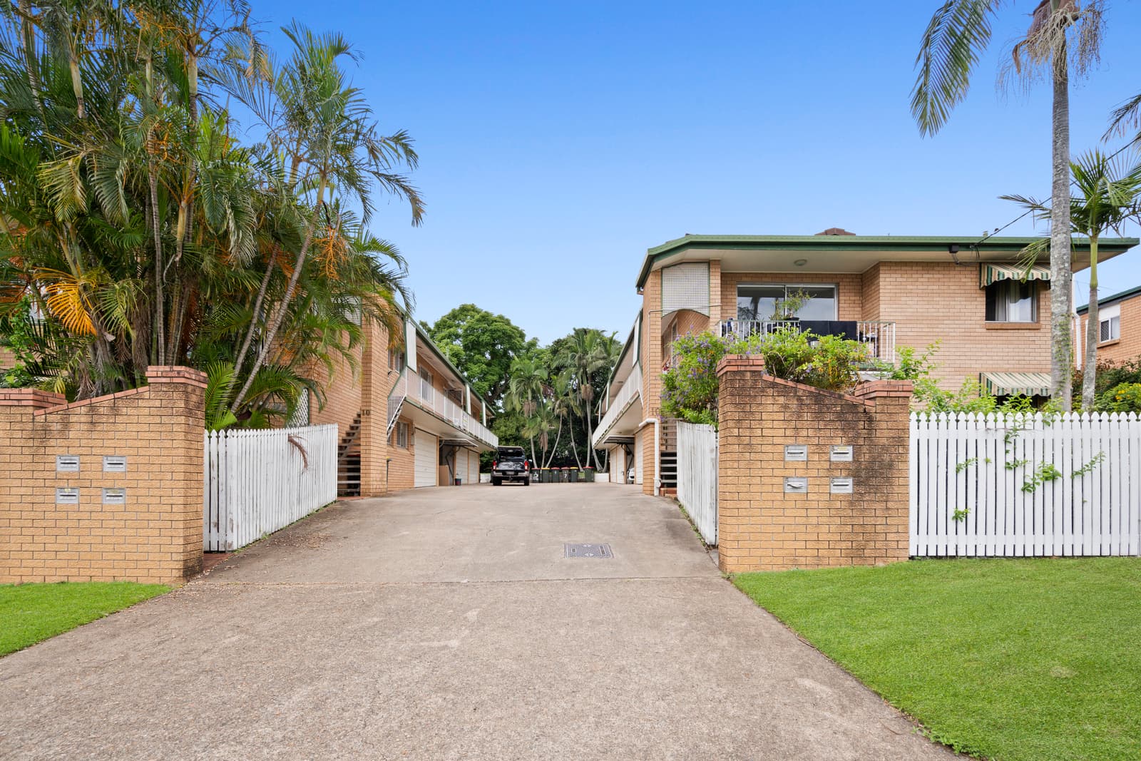 8/10 Piers Street, Moorooka - Image 1