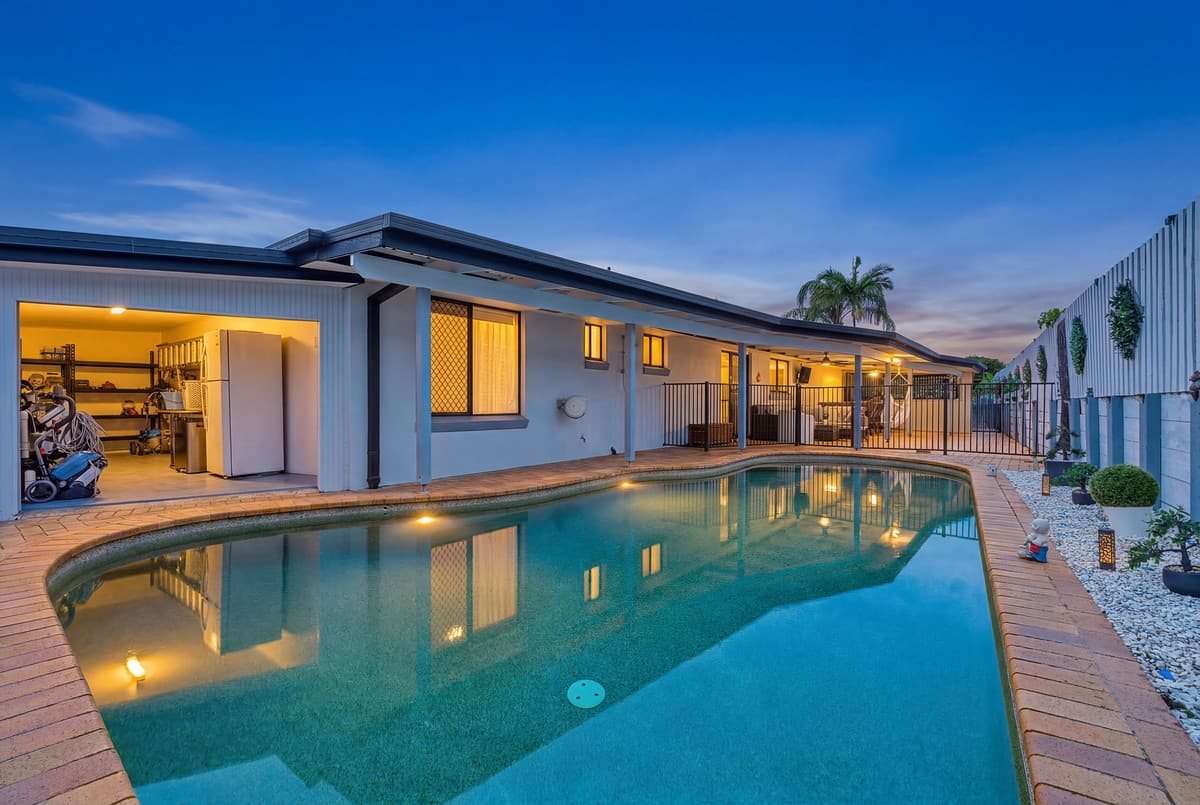 12 Whitian Drive, Carrara
