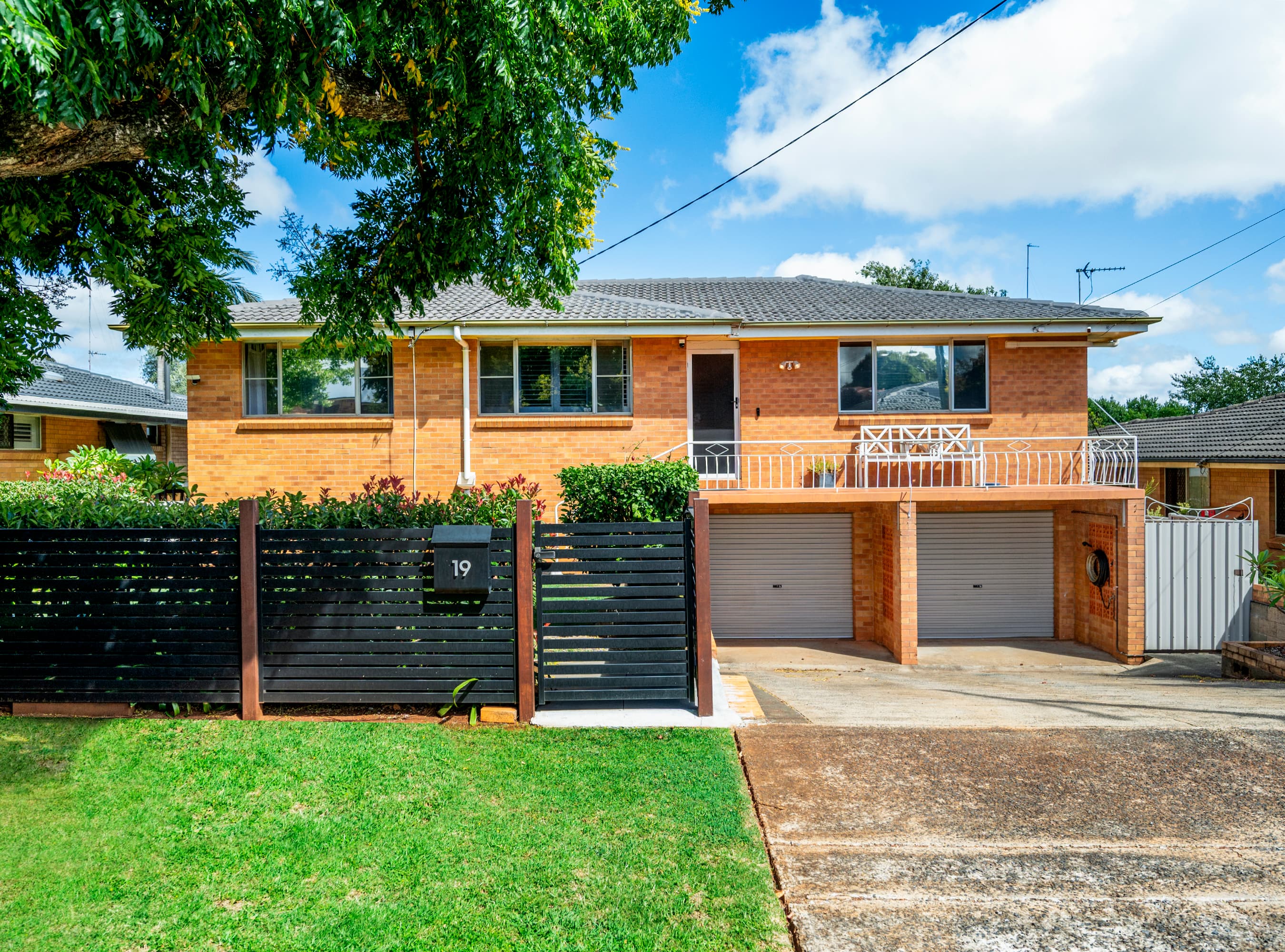 19 Farr Street, Kearneys Spring, Kearneys Spring — photo 1 of 5