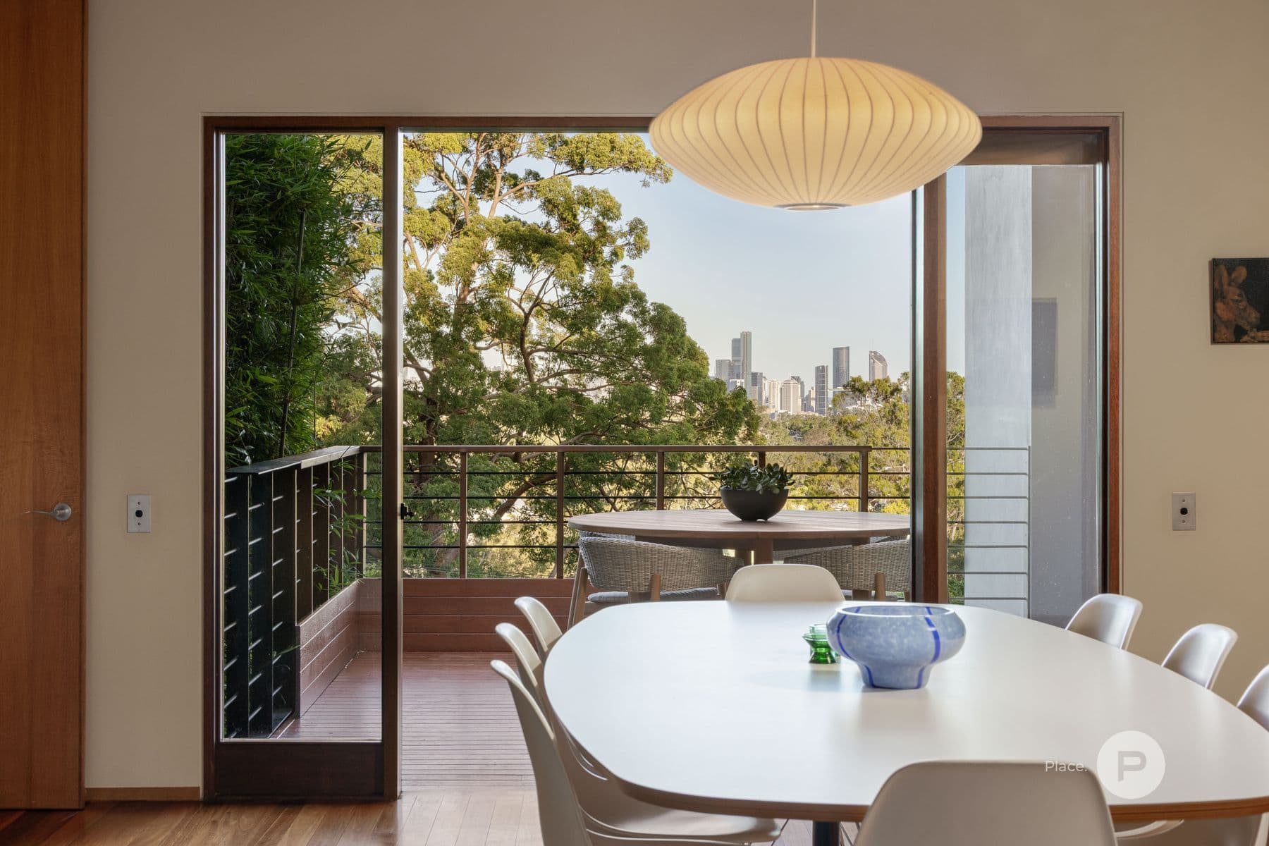 97 Outlook Crescent, Bardon — photo 1 of 5