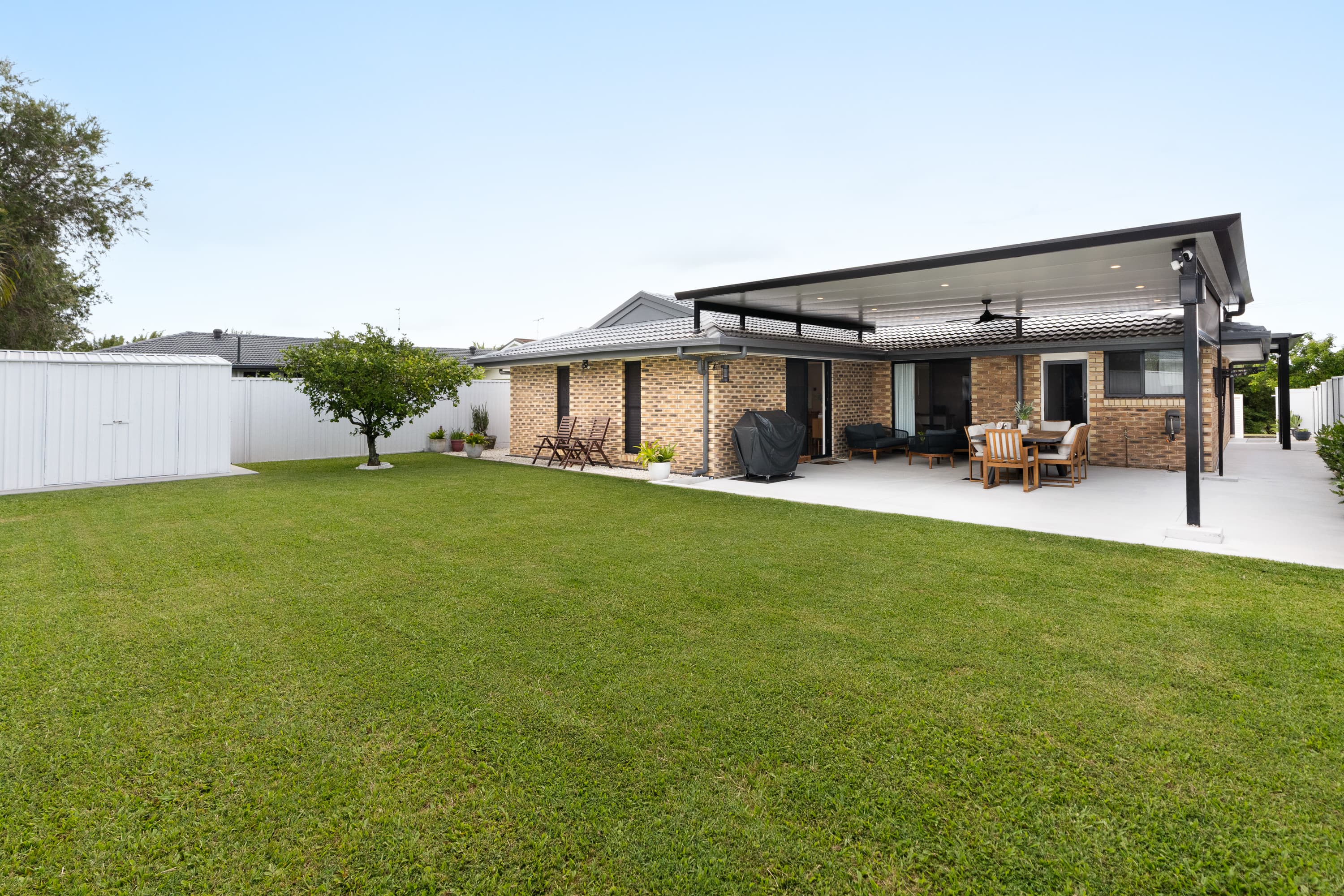18 Harran Street, Southport, Southport — photo 1 of 5