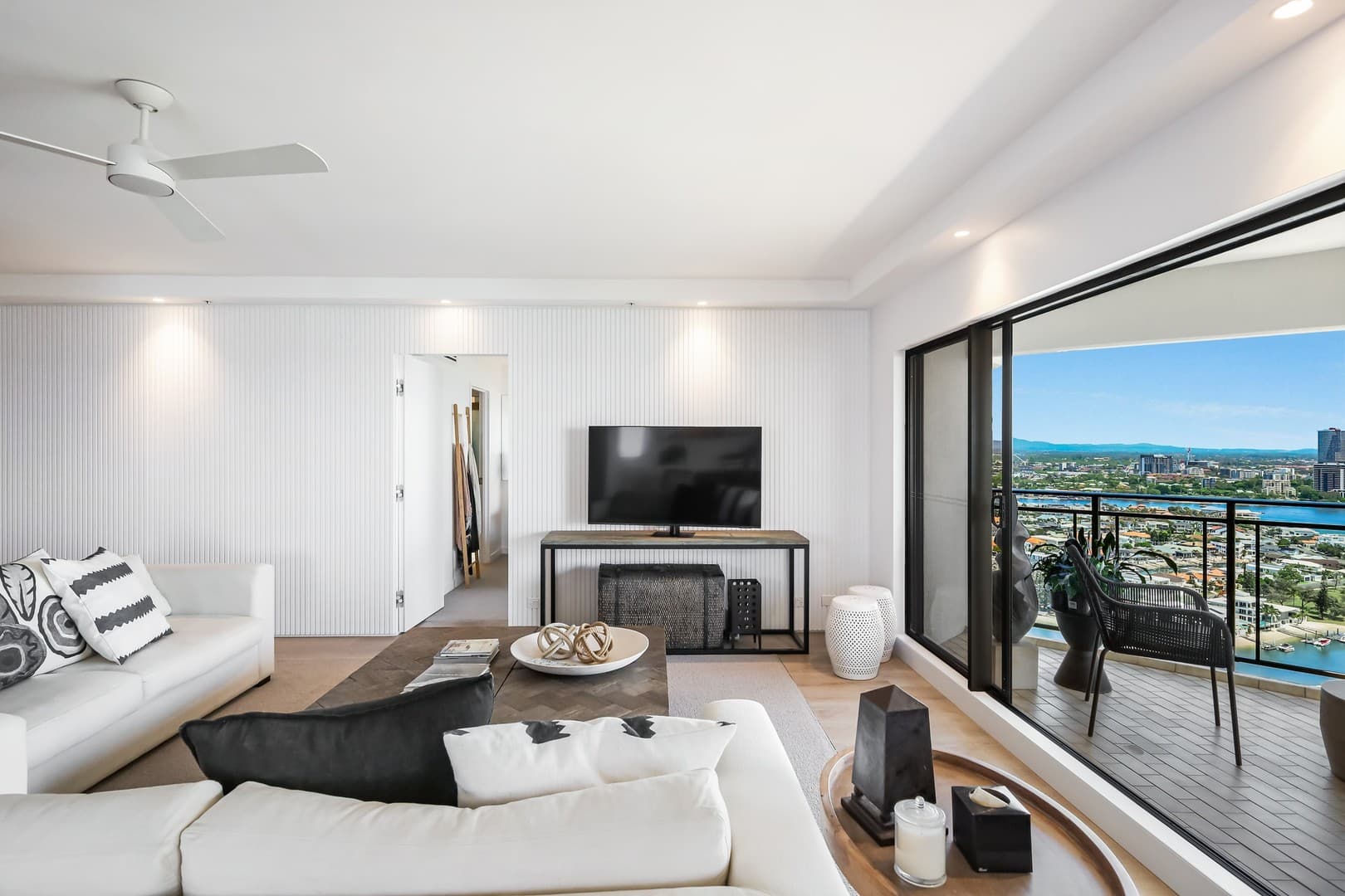 150/8 Admiralty Drive, Surfers Paradise - Image 1