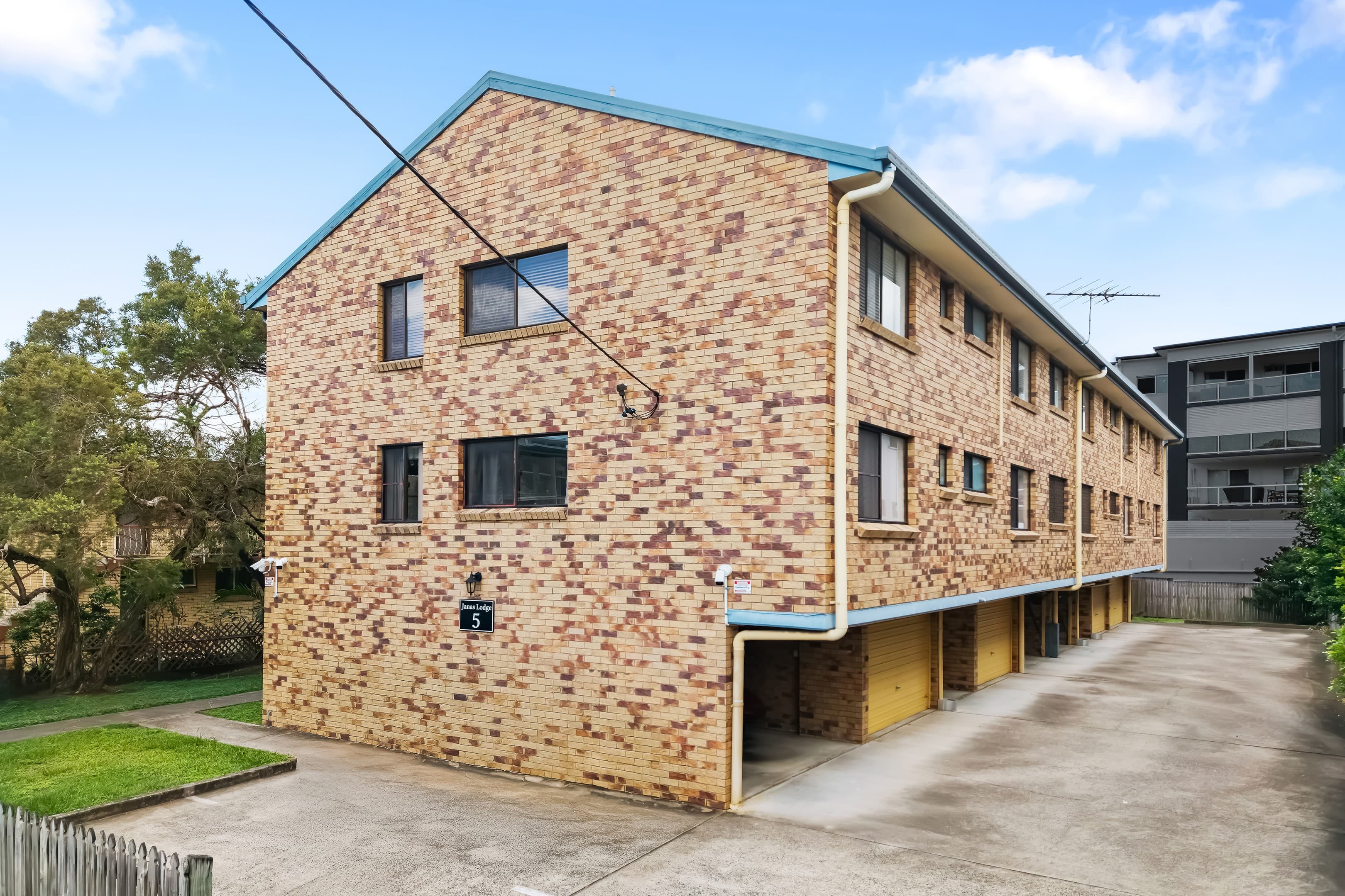 5/5 Hows Road, Nundah - Image 1