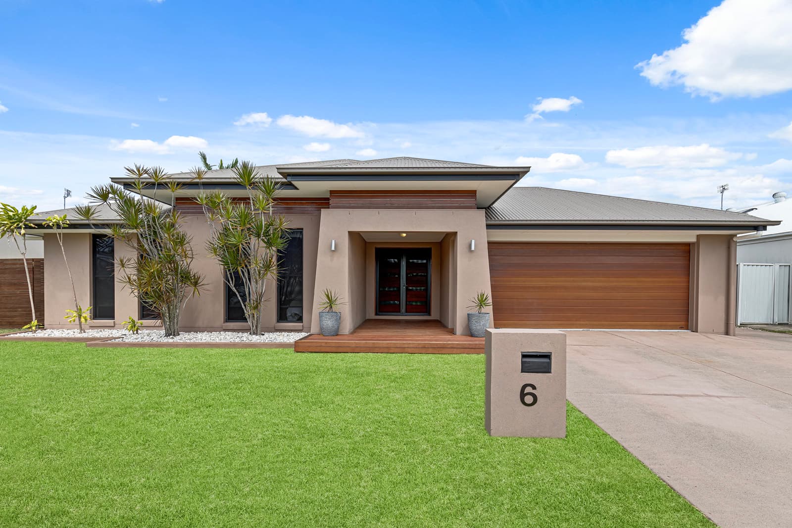 6 Heliconia Street, Mountain Creek - Image 1