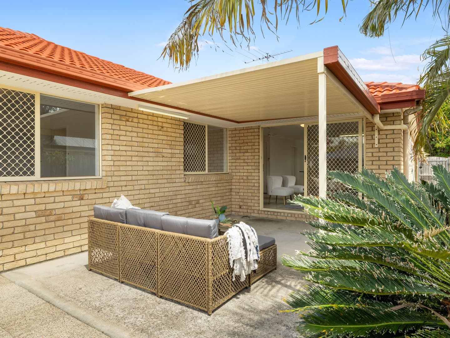 156 Lakeside Avenue, Springfield Lakes - Image 1