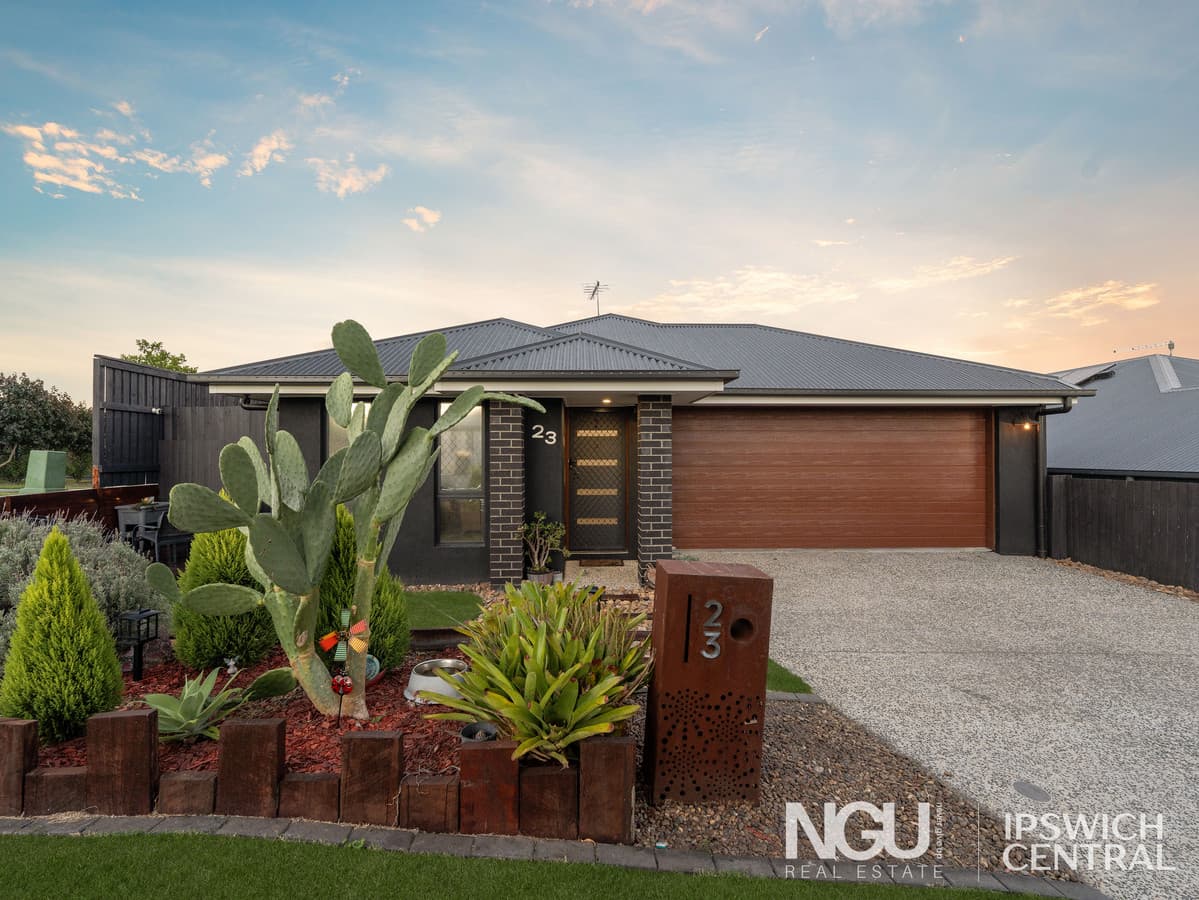 23 Carnelian Street, Collingwood Park, Collingwood Park — photo 1 of 5
