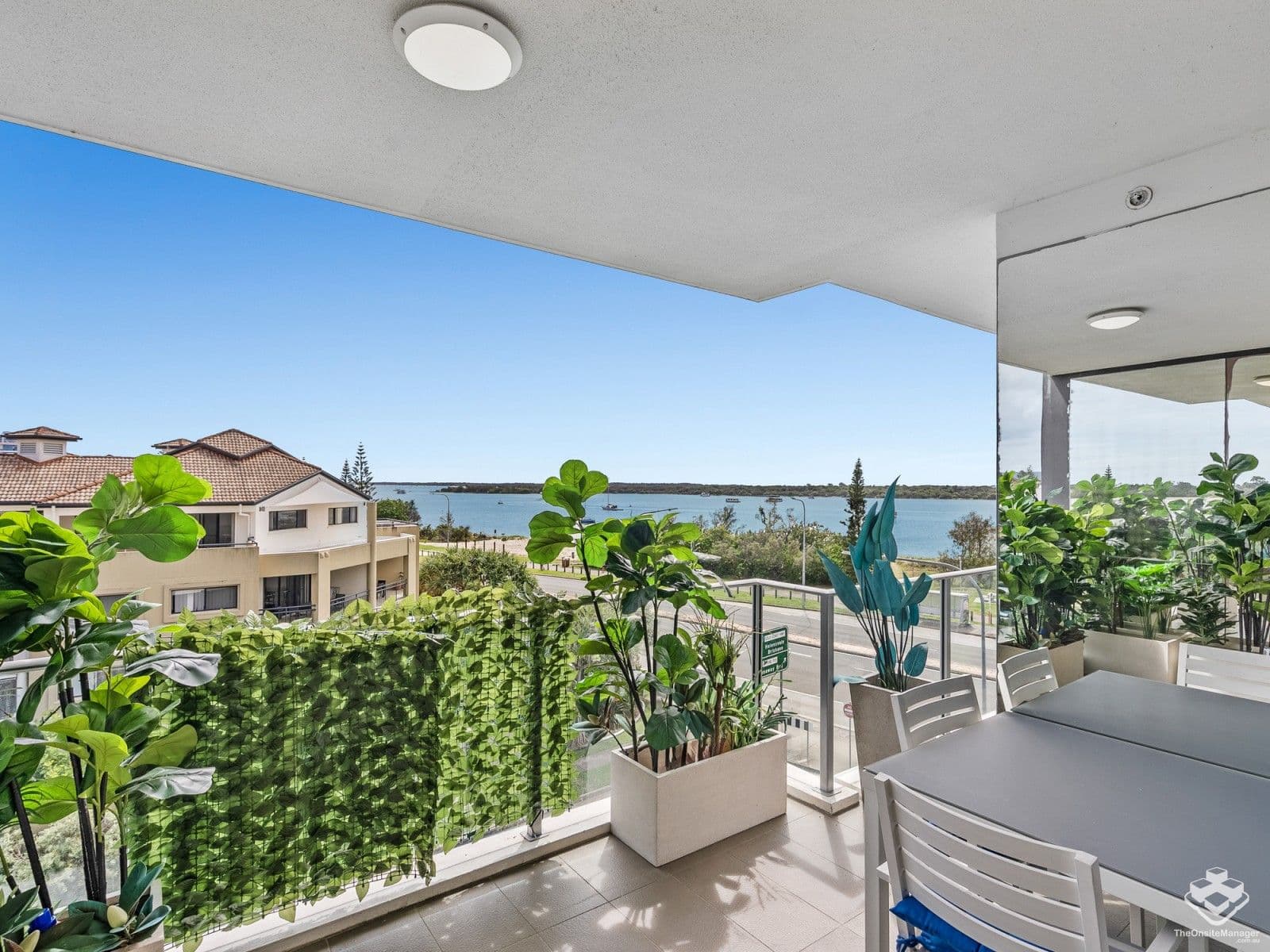402/388 marine parade, Labrador - Image 1