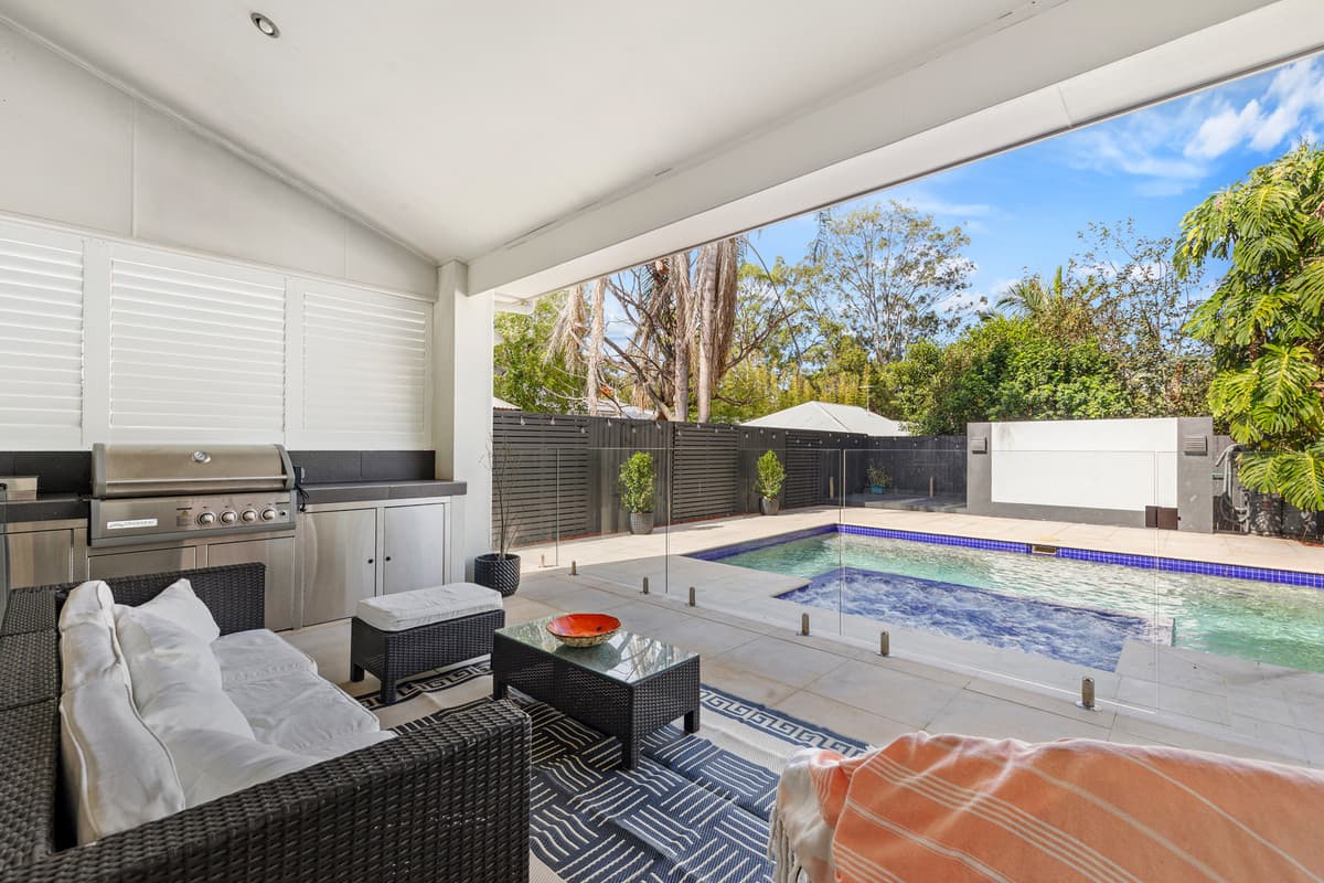 10 Buckland Street, Wellington Point, Wellington Point — photo 1 of 5