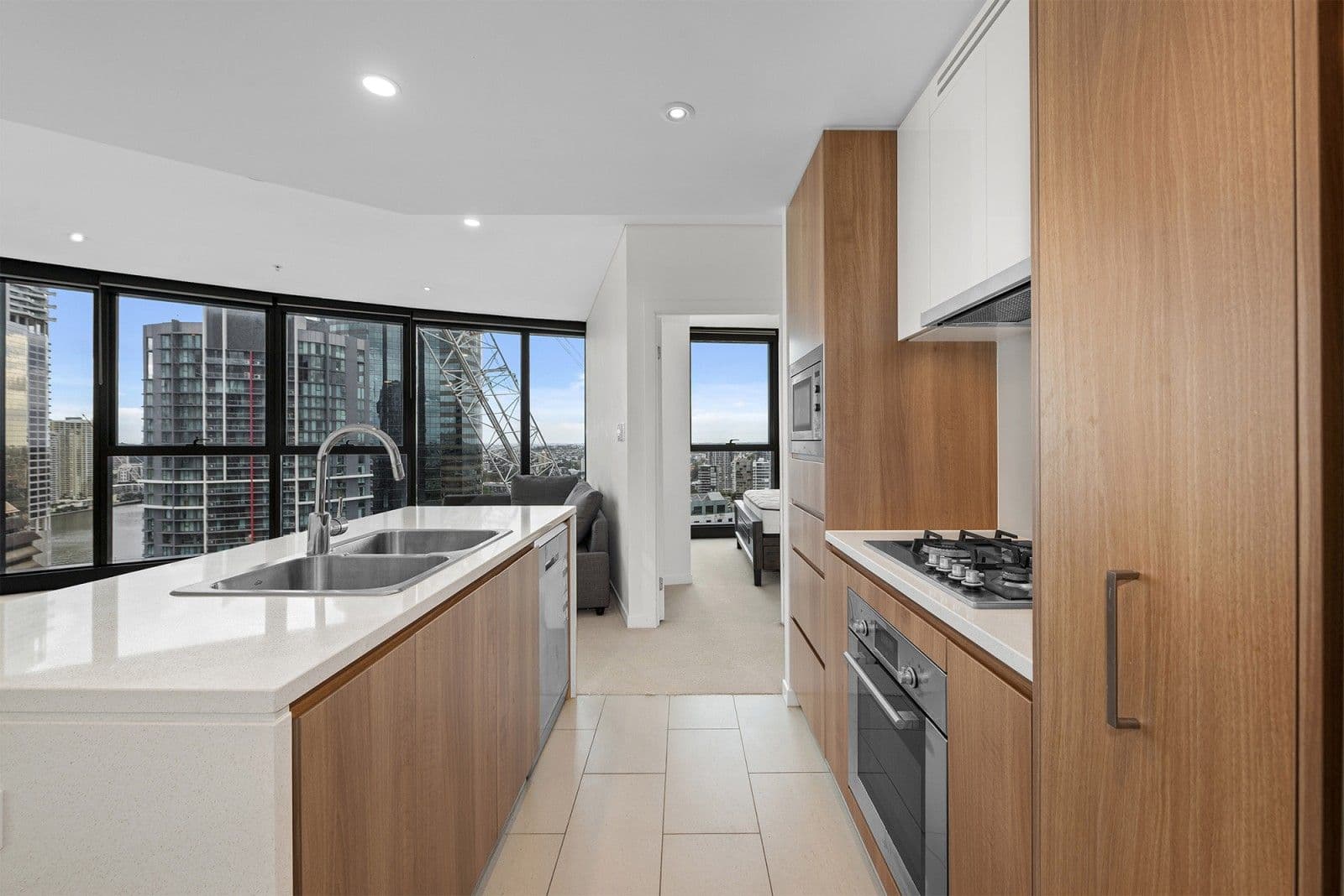 3112/222 Margaret Street, Brisbane City - Image 1