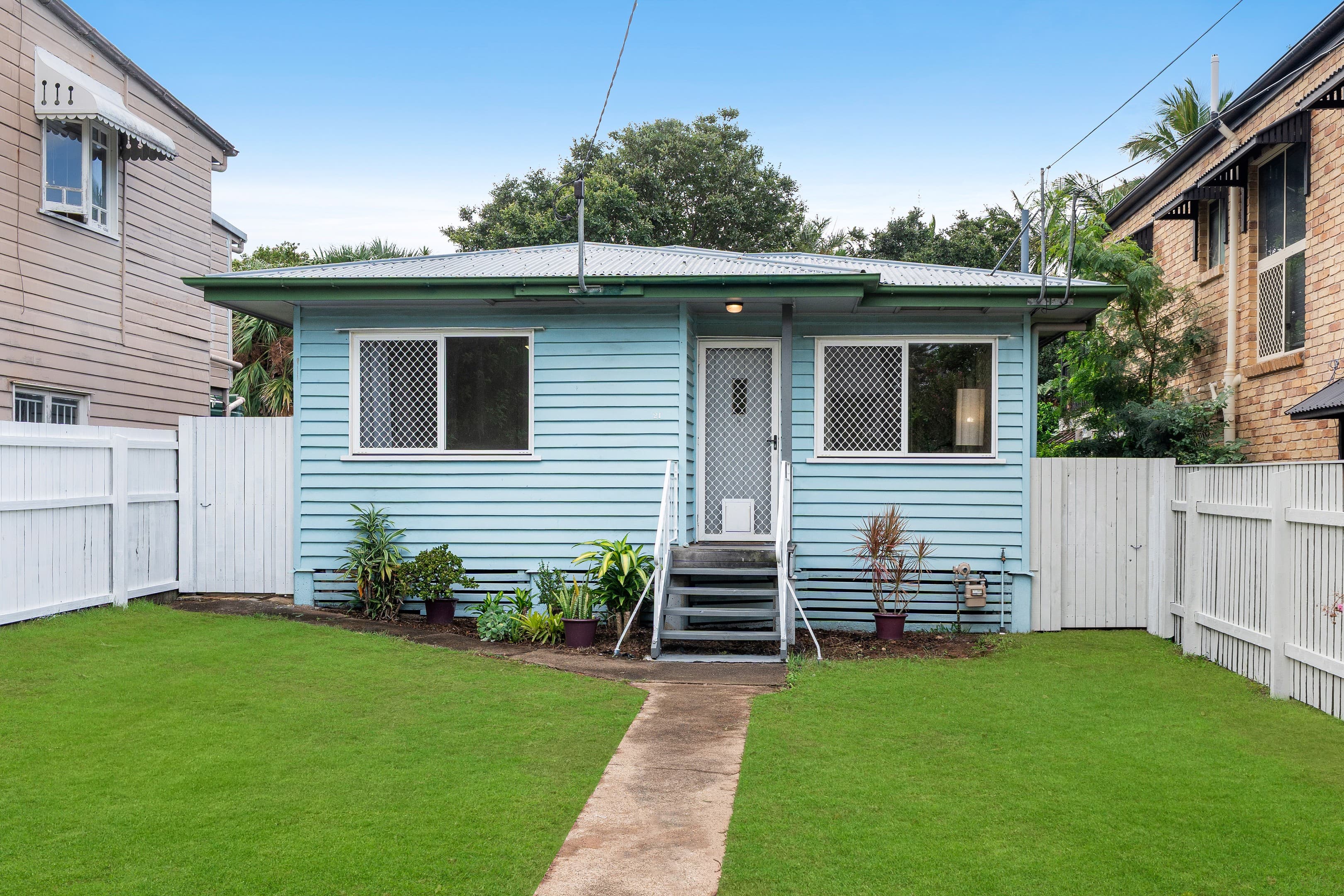 21 Berrima Street, Wynnum - Image 1