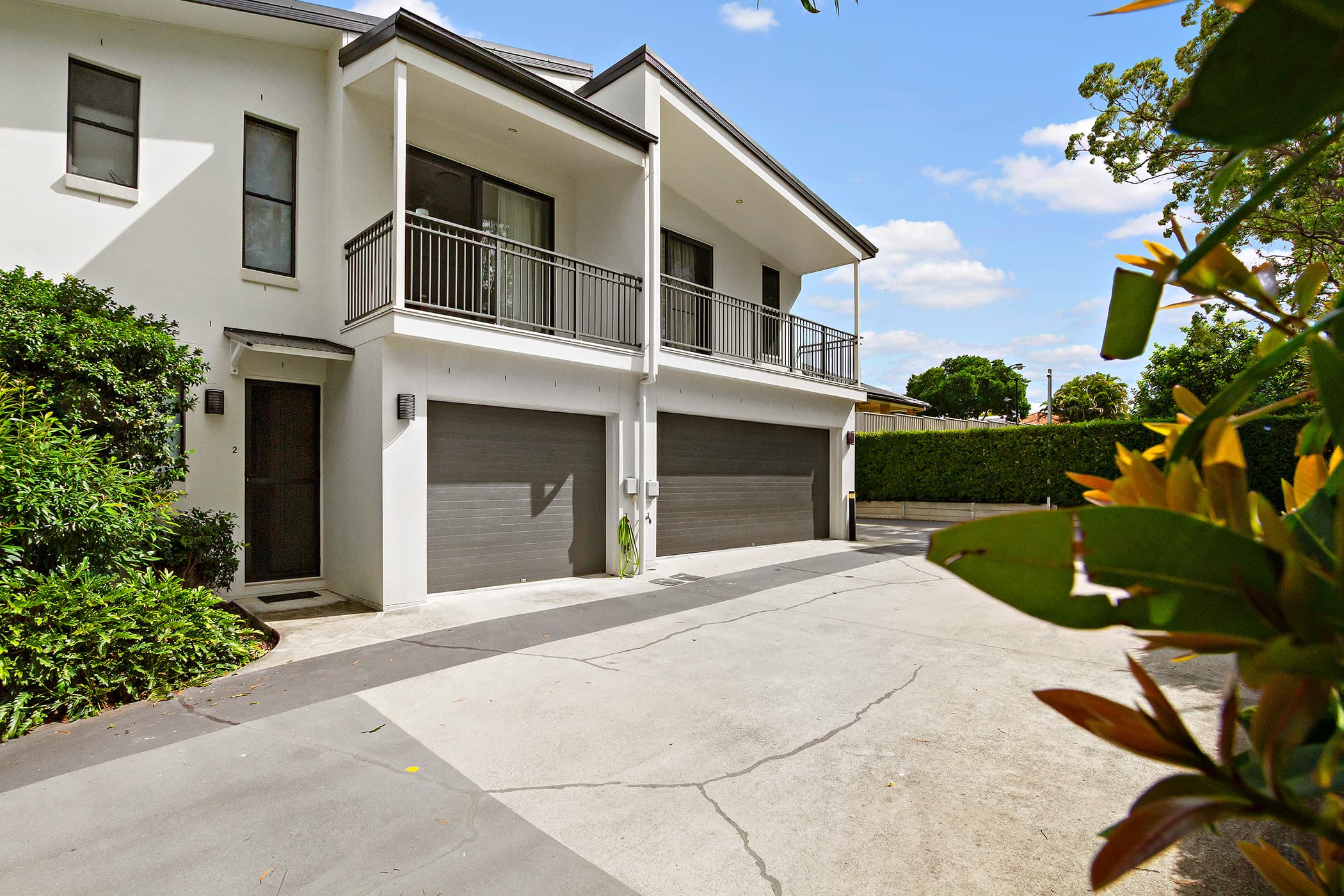 2/14 Sunflower Crescent, Calamvale — photo 1 of 5