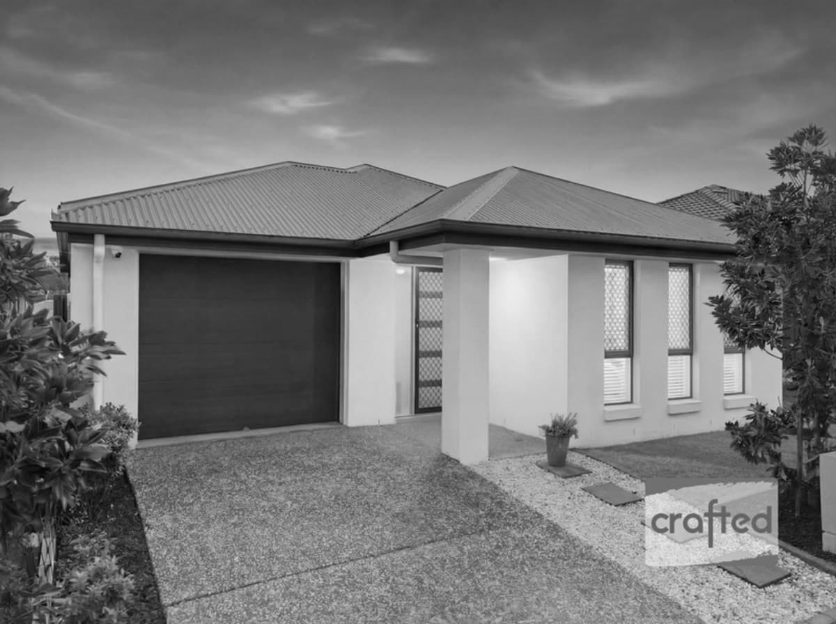 32 Kourounis Street, Logan Reserve — photo 1 of 5