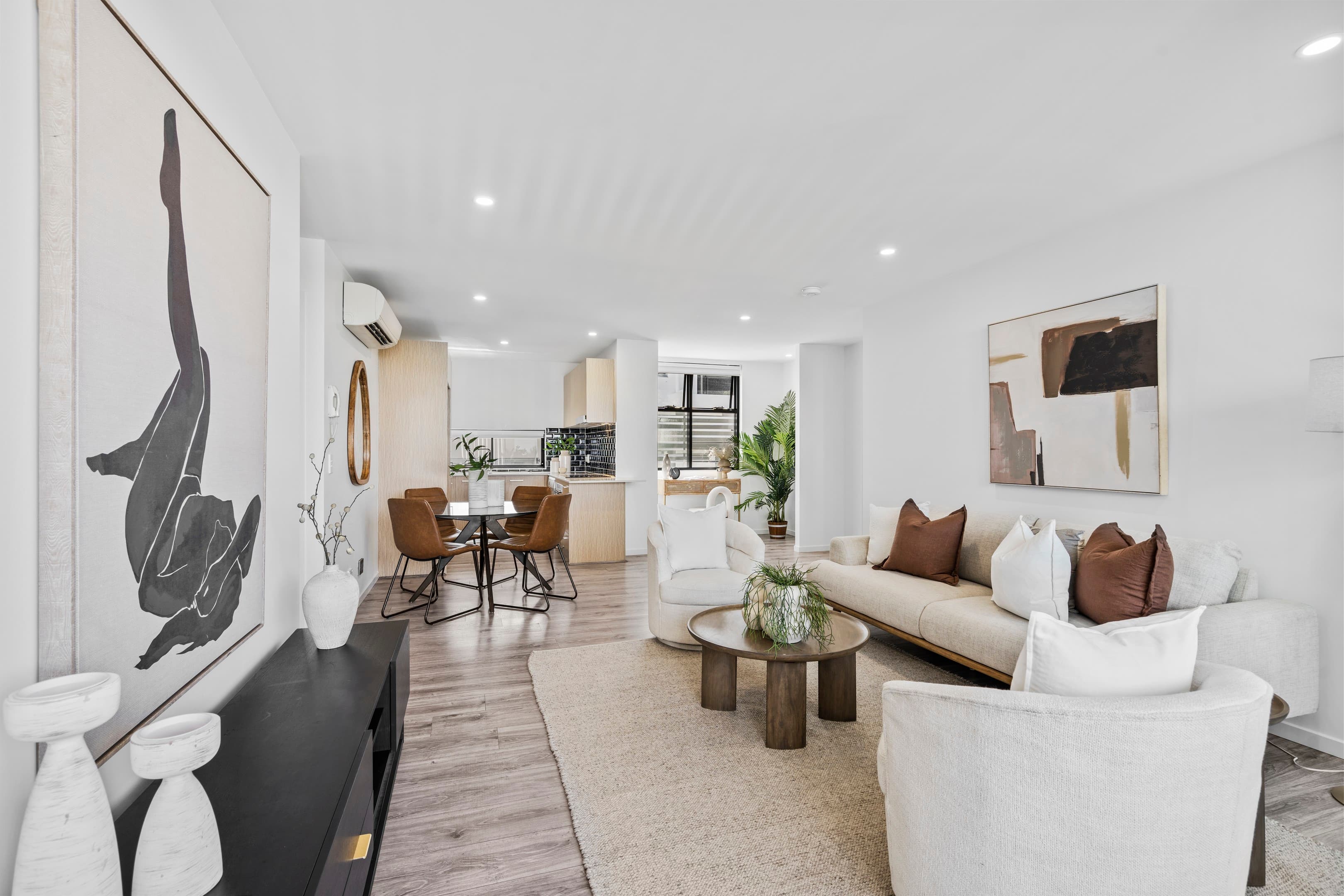 504/57 Ludwick Street, Cannon Hill - Image 1